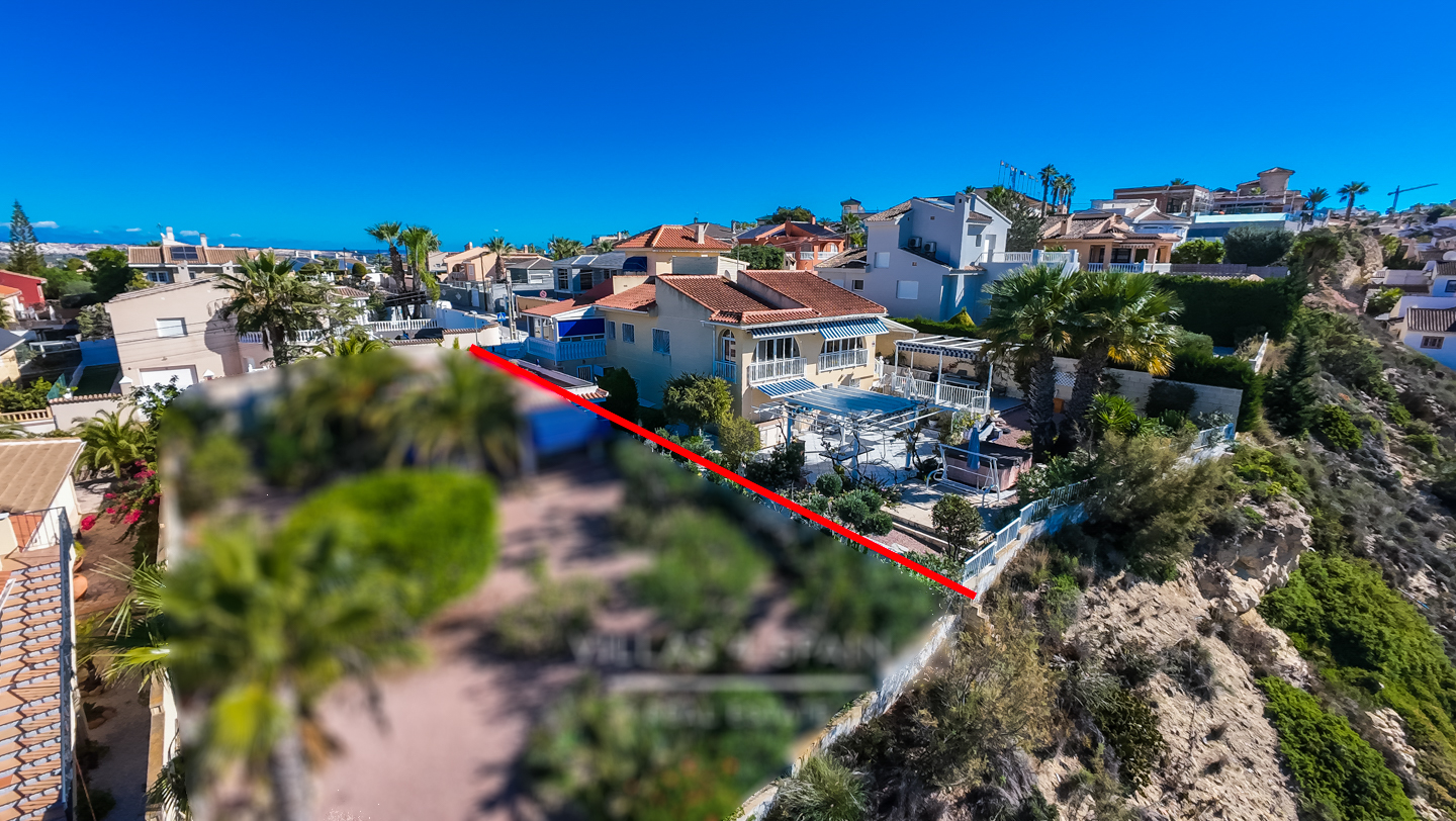 Resale - 4 Bedroom 3 Bathroom Villa In ciudad quesada La Marquesa Golf Course - av. del recorral  - Alicante