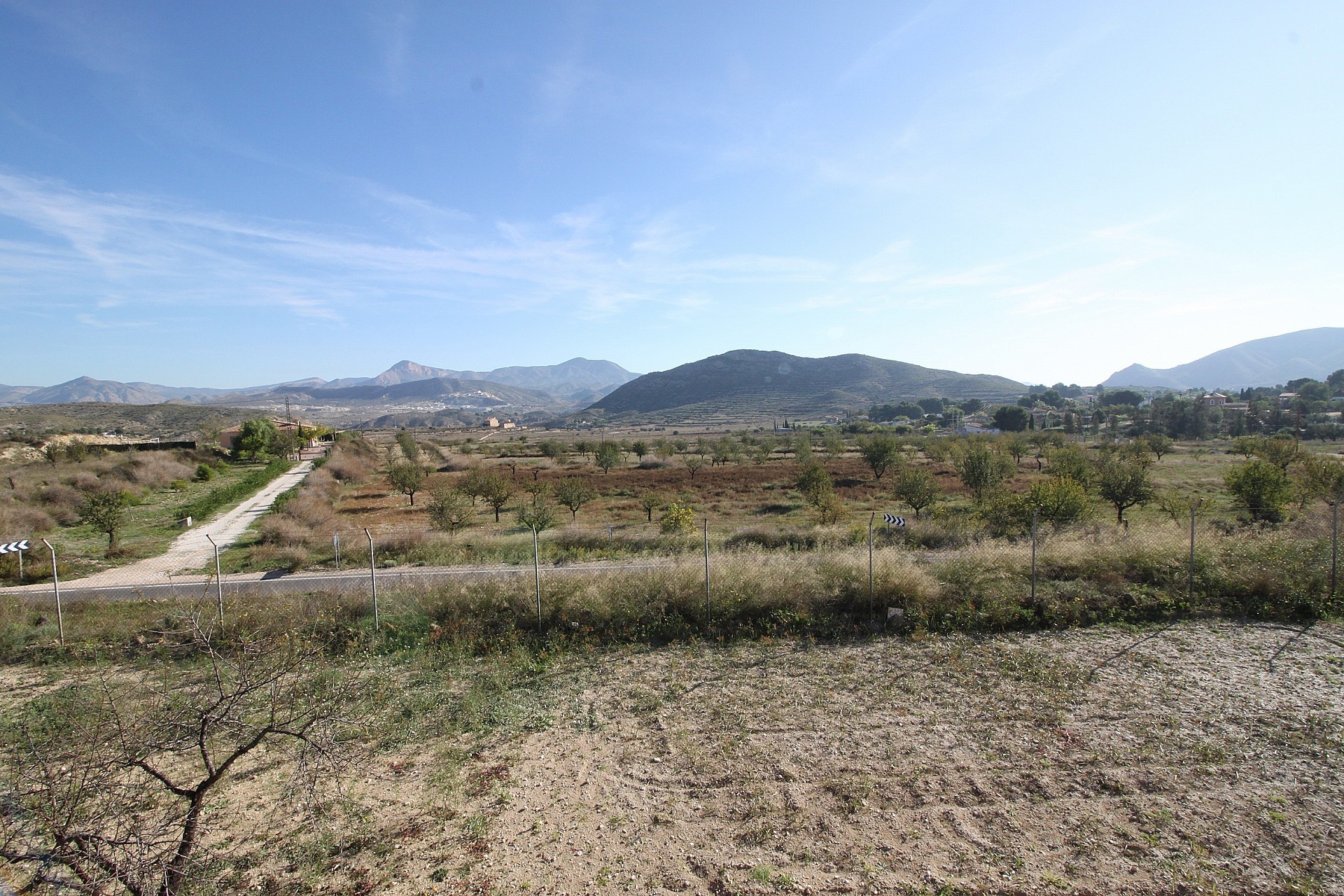 Resale - 4 Bedroom 4 Bathroom Villa in Monovar -  - Alicante