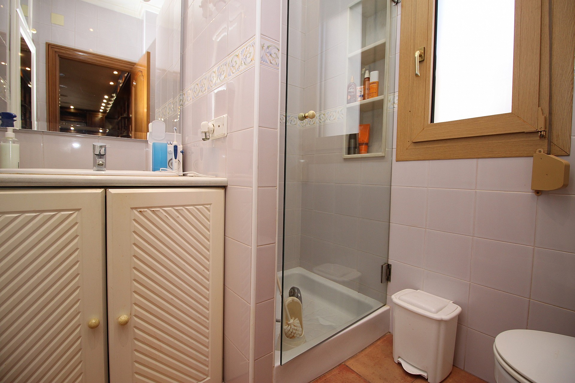 Resale - 4 Bedroom 4 Bathroom Villa in Monovar -  - Alicante