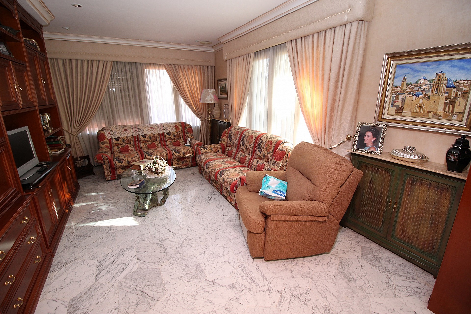 Resale - 4 Bedroom 4 Bathroom Villa in Monovar -  - Alicante