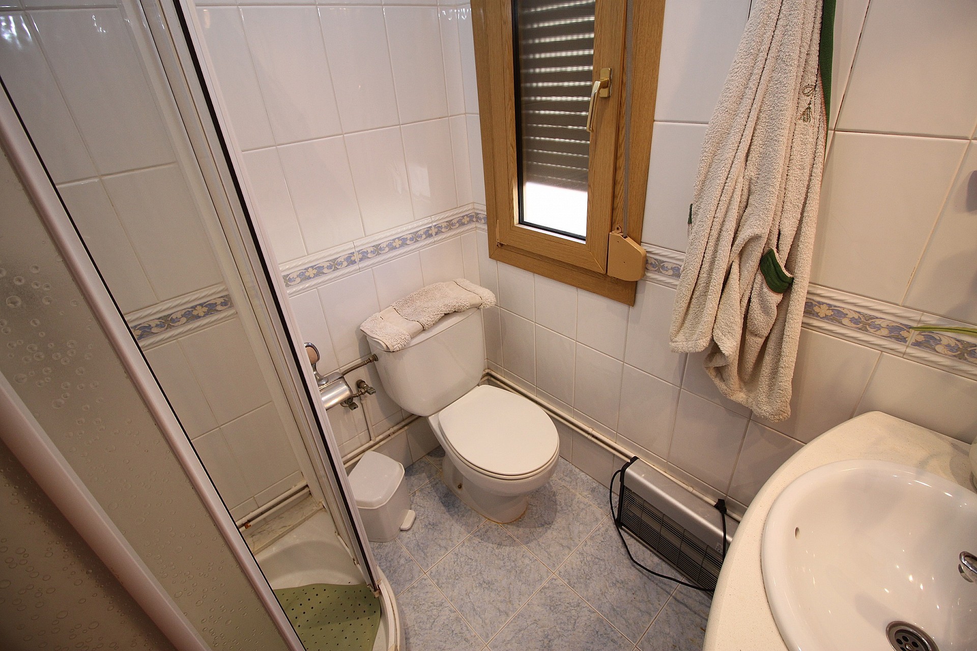 Resale - 4 Bedroom 4 Bathroom Villa in Monovar -  - Alicante