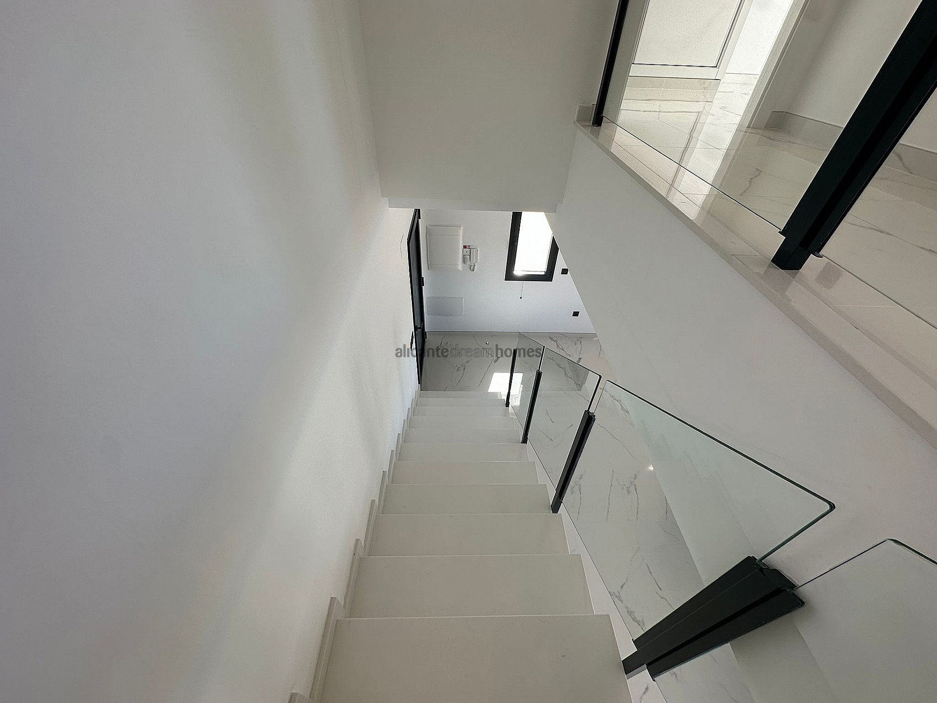 Resale - 4 Bedroom 3 Bathroom Villa in Pinoso - , Pinoso, Alicante, Spain - Alicante