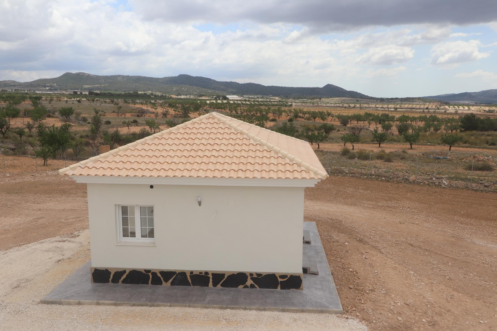 Sold - 4 Bedroom 3 Bathroom Villa in Pinoso -  - Alicante