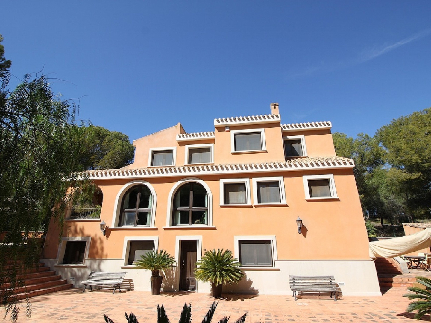 4 Bedroom 4 Bathroom Villa in Monovar