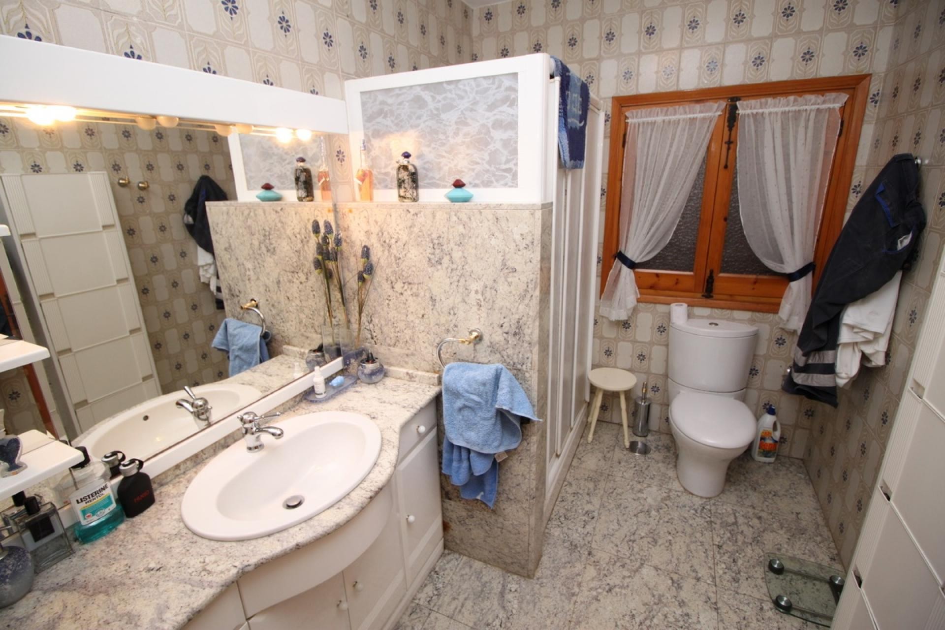 Resale - 5 Bedroom 4 Bathroom Villa in Agost -  - Alicante