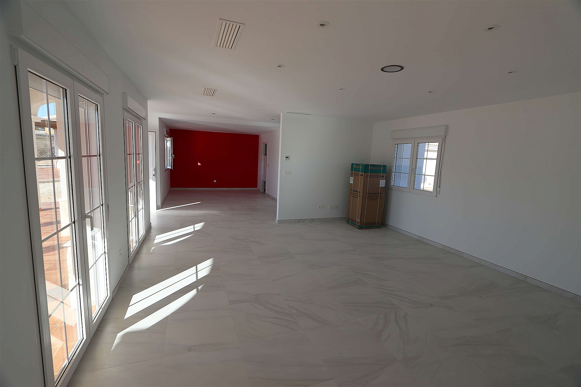 Resale - 4 Bedroom 3 Bathroom Villa in Pinoso -  - Alicante