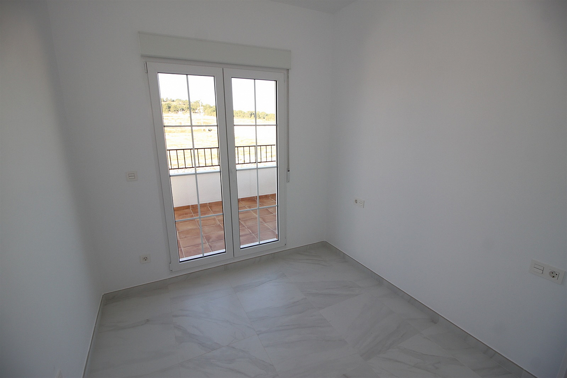 Resale - 4 Bedroom 3 Bathroom Villa in Pinoso -  - Alicante