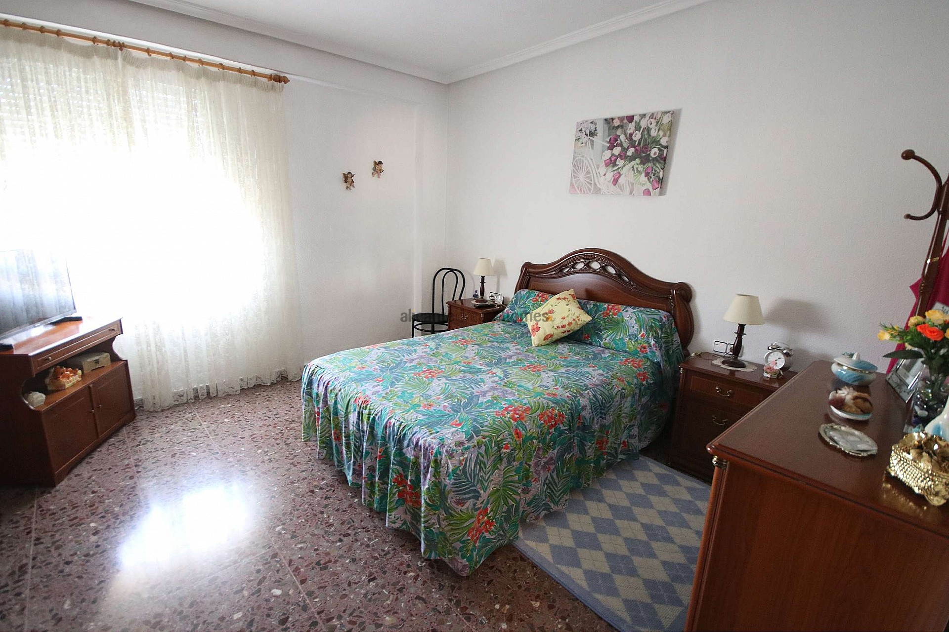 Resale - 4 Bedroom 5 Bathroom Commercial in Monóvar -  - Alicante