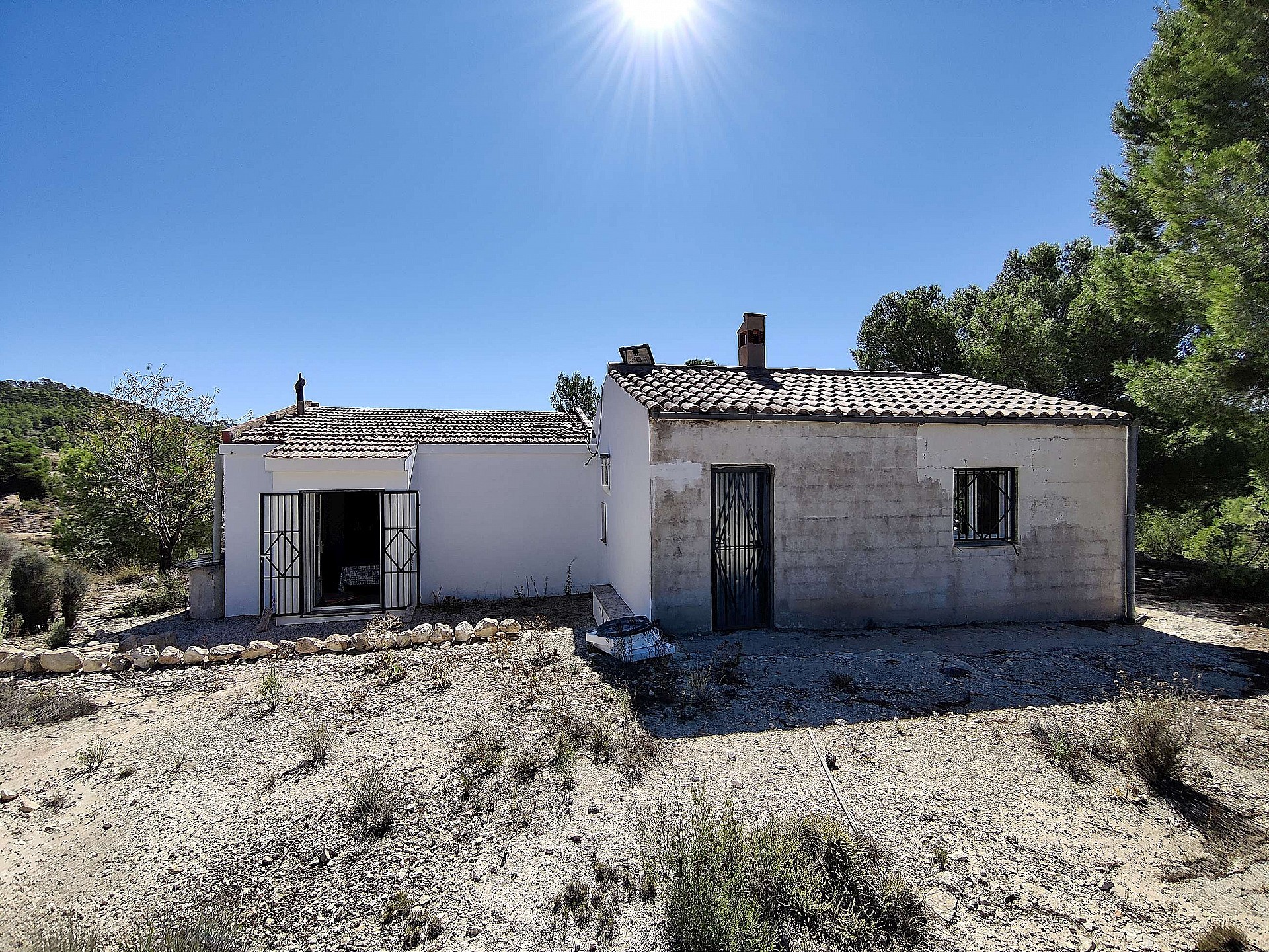 Resale - 2 Bedroom 1 Bathroom Country house in Monovar -  - Alicante