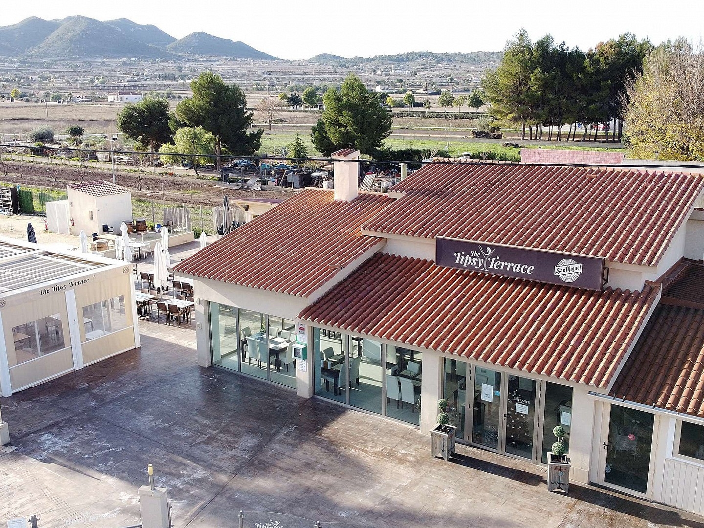 4 Bathroom Commercial in Hondón de los Frailes