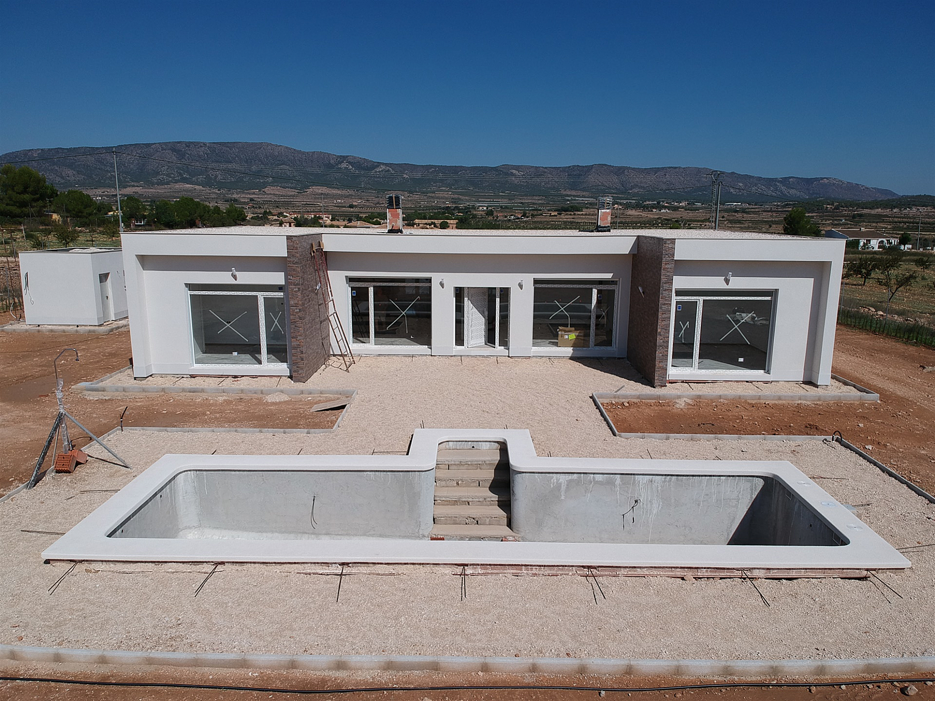 Resale - 3 Bedroom 2 Bathroom Villa in Pinoso -  - Alicante
