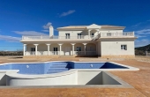 3-7134/4431, 6 Bedroom 4 Bathroom Villa in Pinoso