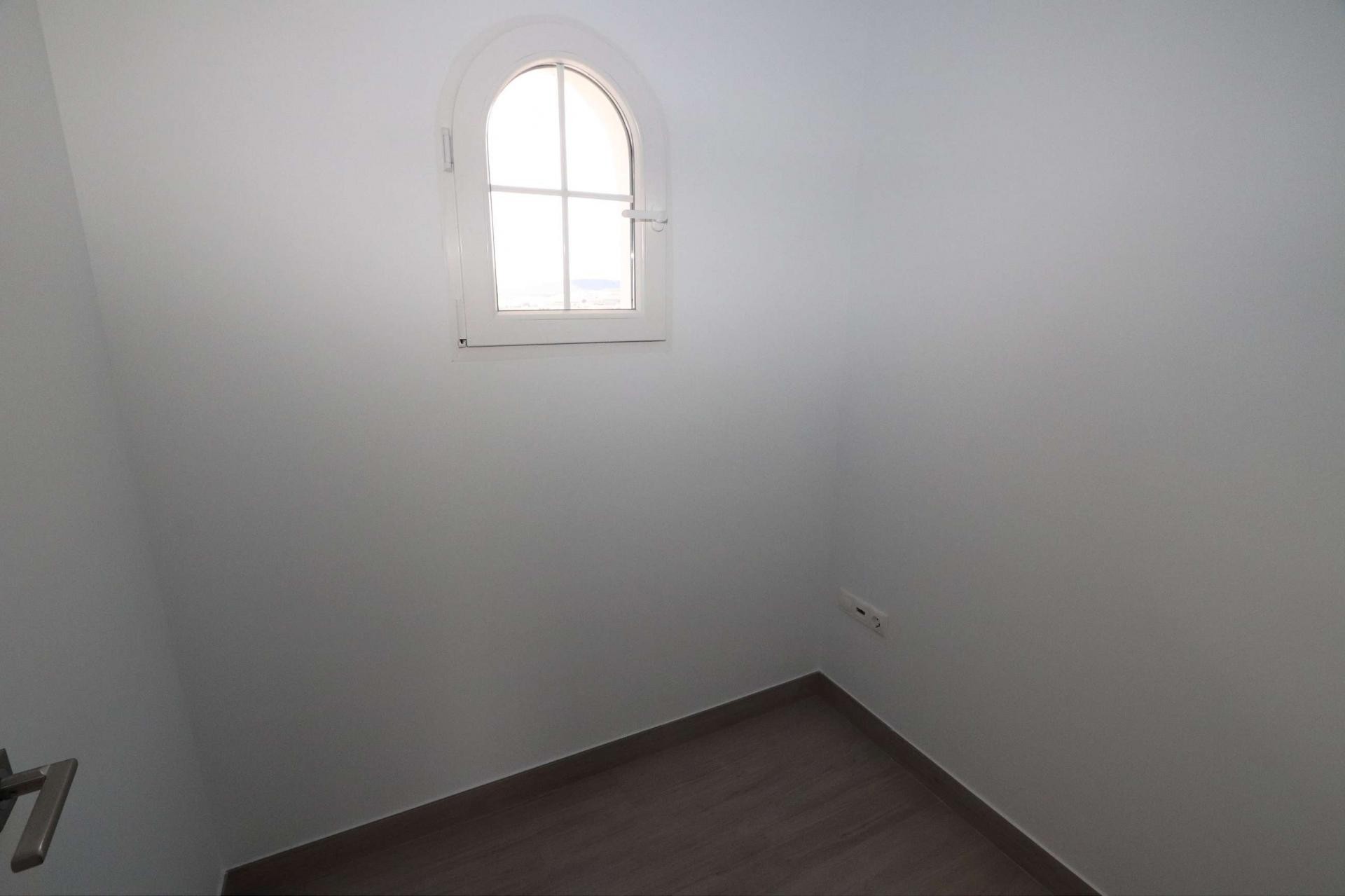 Resale - 4 Bedroom 4 Bathroom Villa in Pinoso -  - Alicante