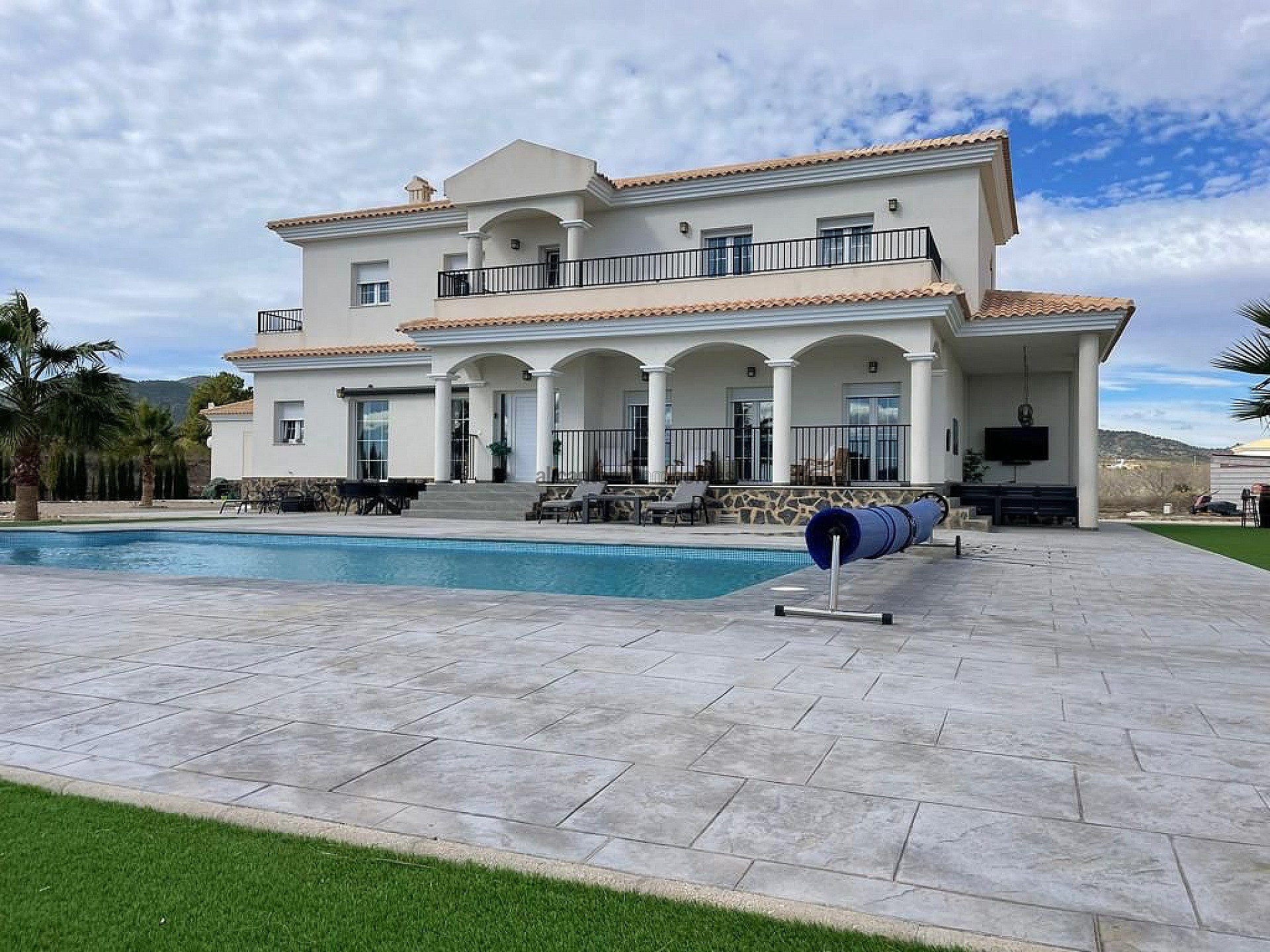 Resale - 4 Bedroom 3 Bathroom Villa in Pinoso - , Pinoso, Alicante, Spain - Alicante