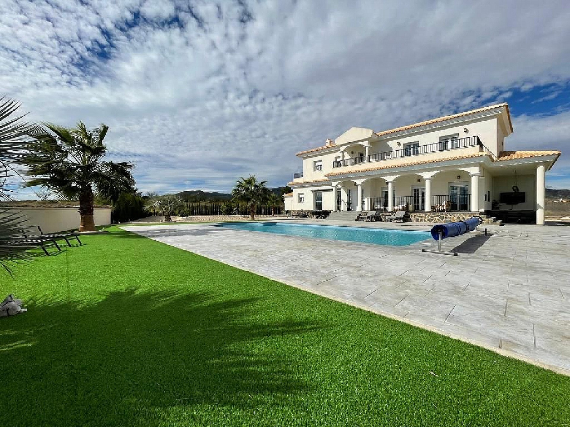 Resale - 4 Bedroom 3 Bathroom Villa in Pinoso - , Pinoso, Alicante, Spain - Alicante