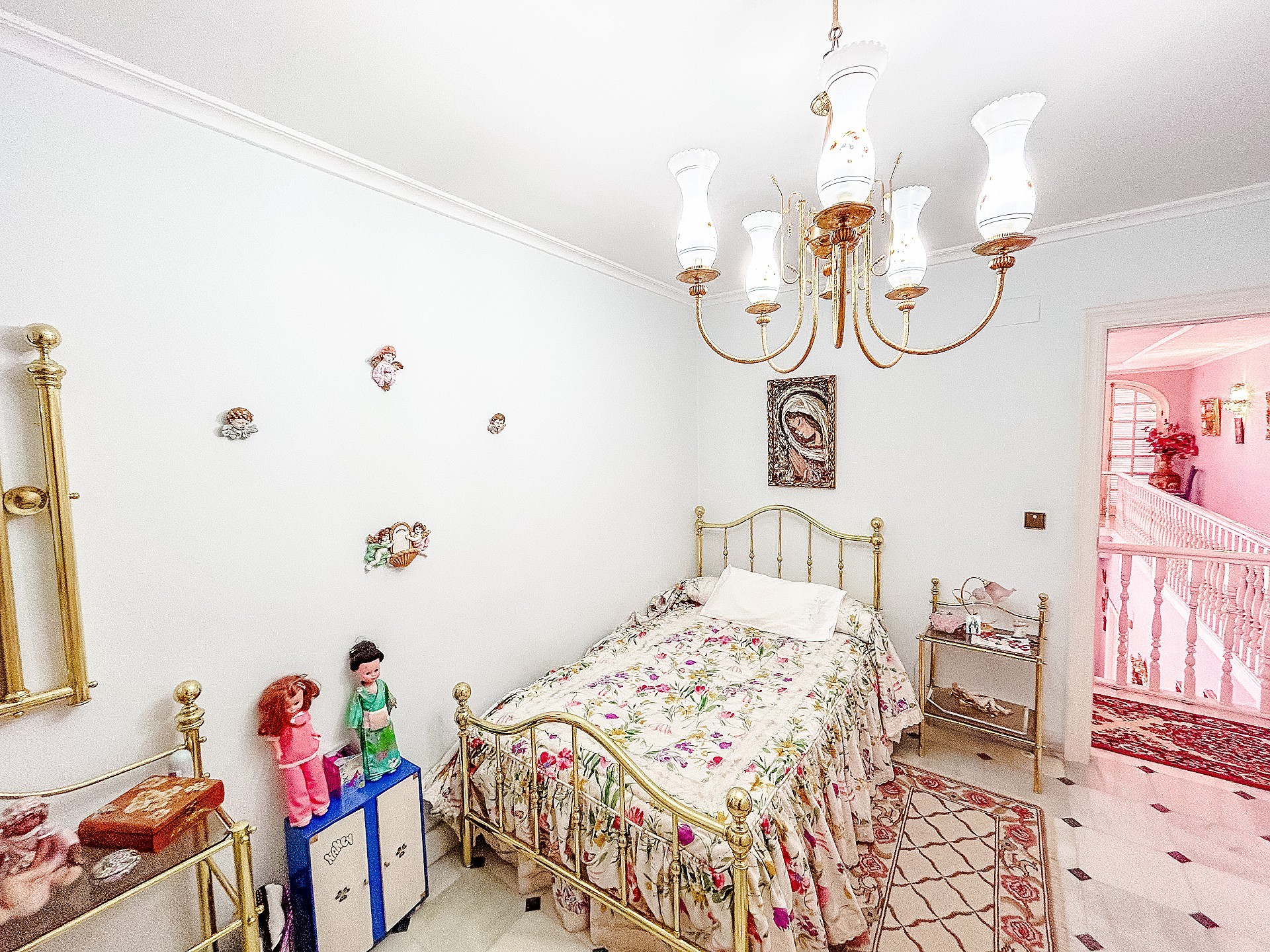 Resale - 6 Bedroom 4 Bathroom Villa in Monovar -  - Alicante