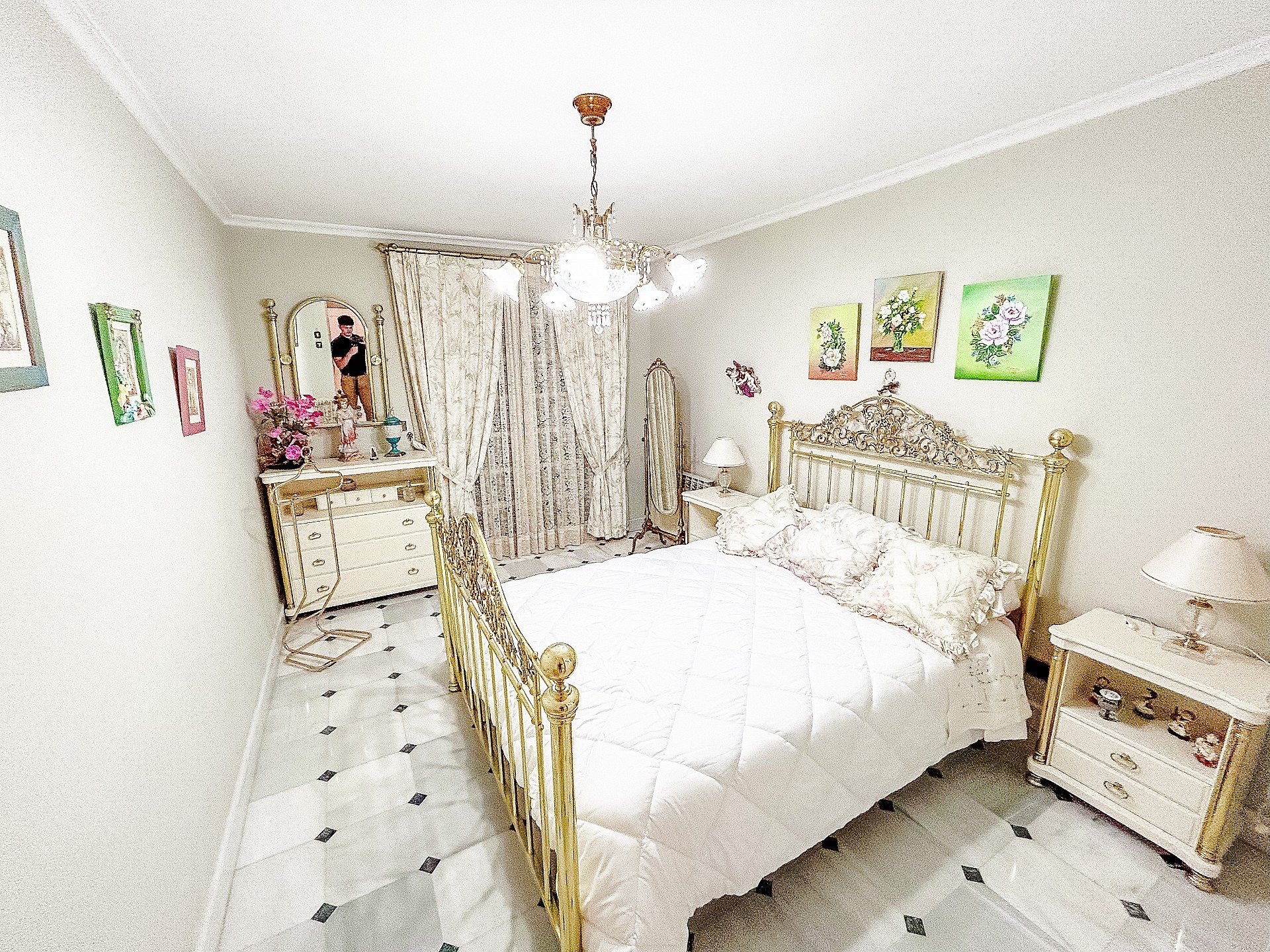 Resale - 6 Bedroom 4 Bathroom Villa in Monovar -  - Alicante