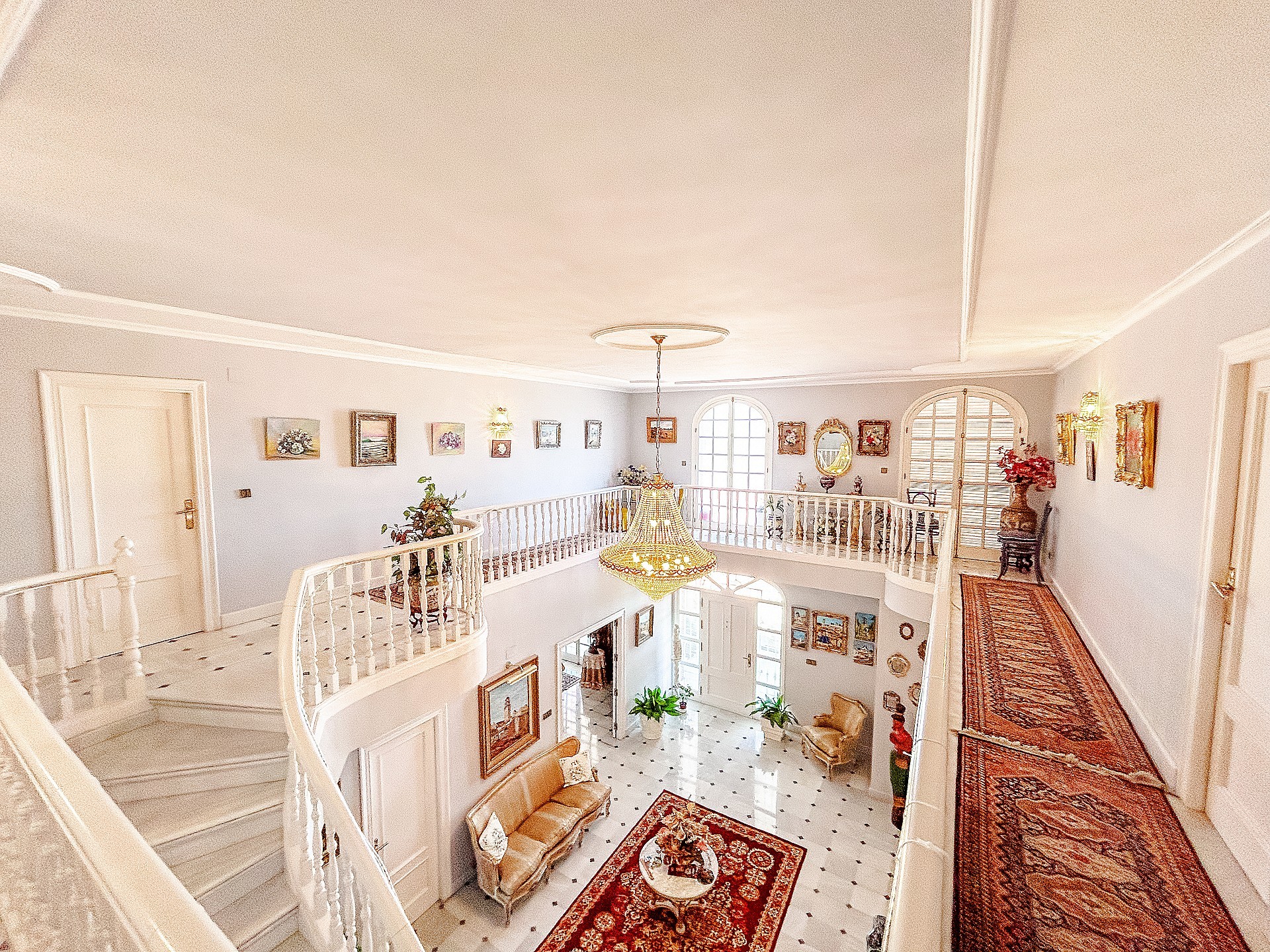 Resale - 6 Bedroom 4 Bathroom Villa in Monovar -  - Alicante