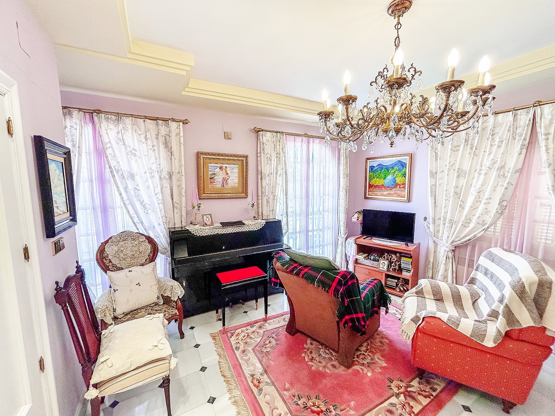 Resale - 6 Bedroom 4 Bathroom Villa in Monovar -  - Alicante