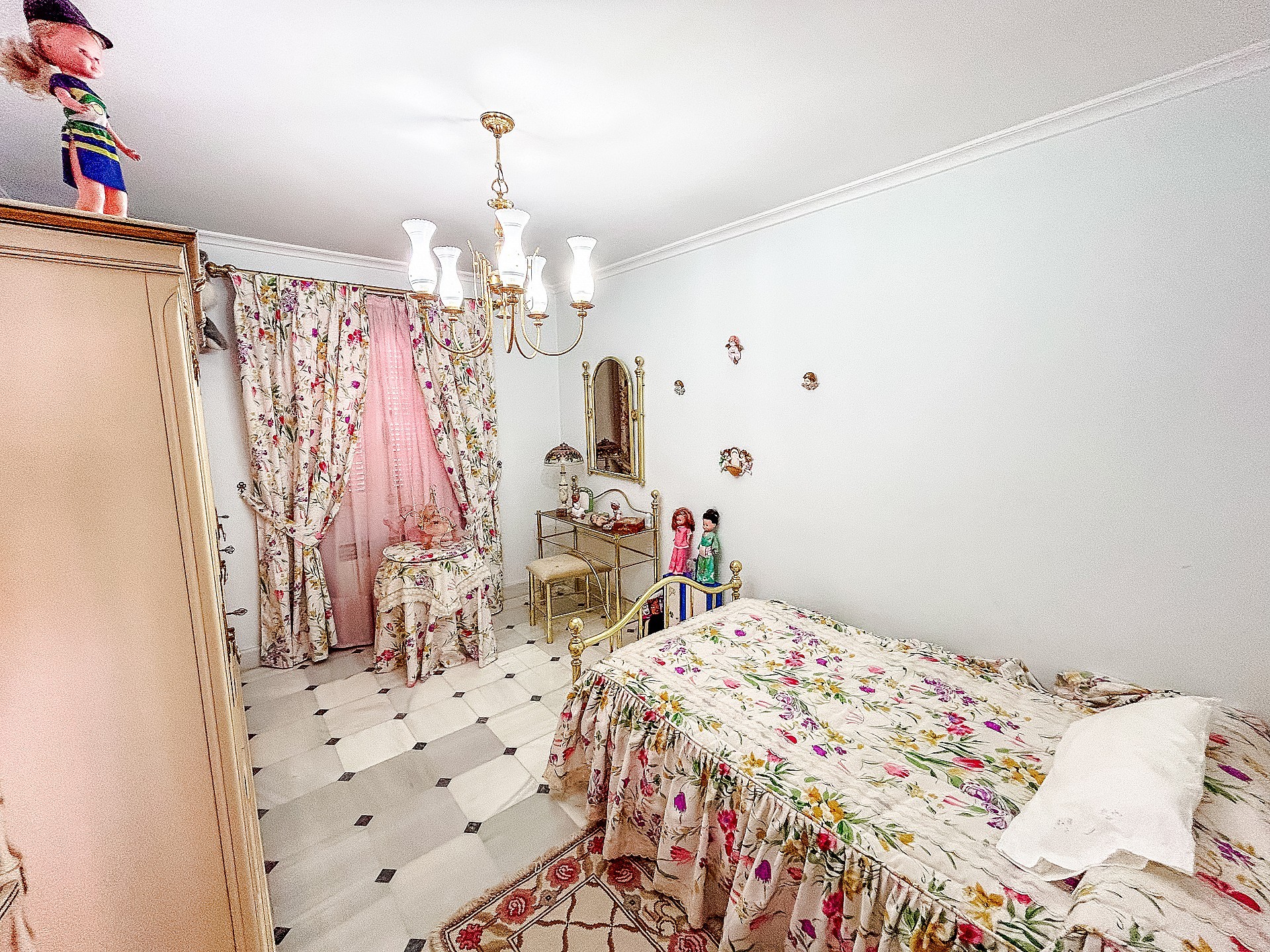 Resale - 6 Bedroom 4 Bathroom Villa in Monovar -  - Alicante