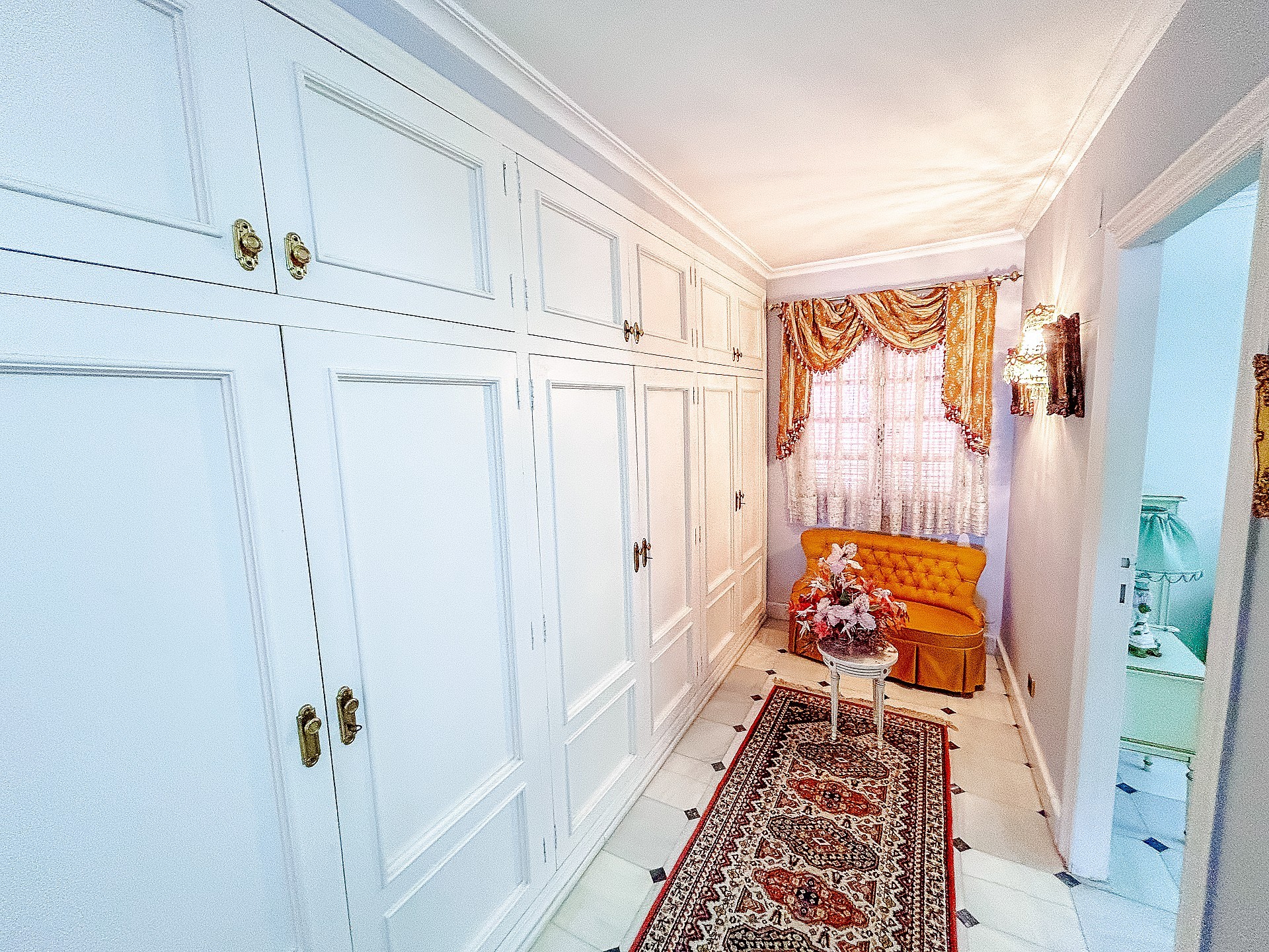 Resale - 6 Bedroom 4 Bathroom Villa in Monovar -  - Alicante