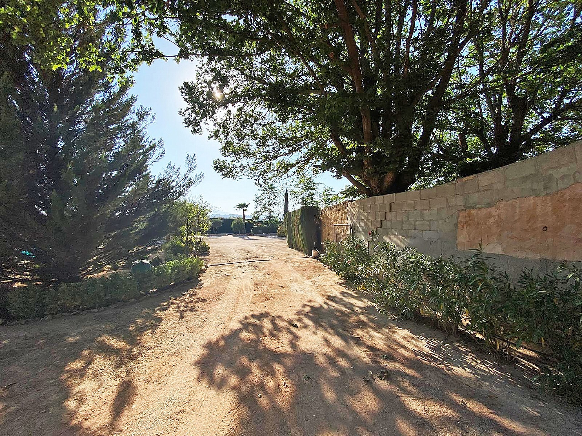 Resale - 4 Bedroom 3 Bathroom Country house in Culebron -  - Alicante