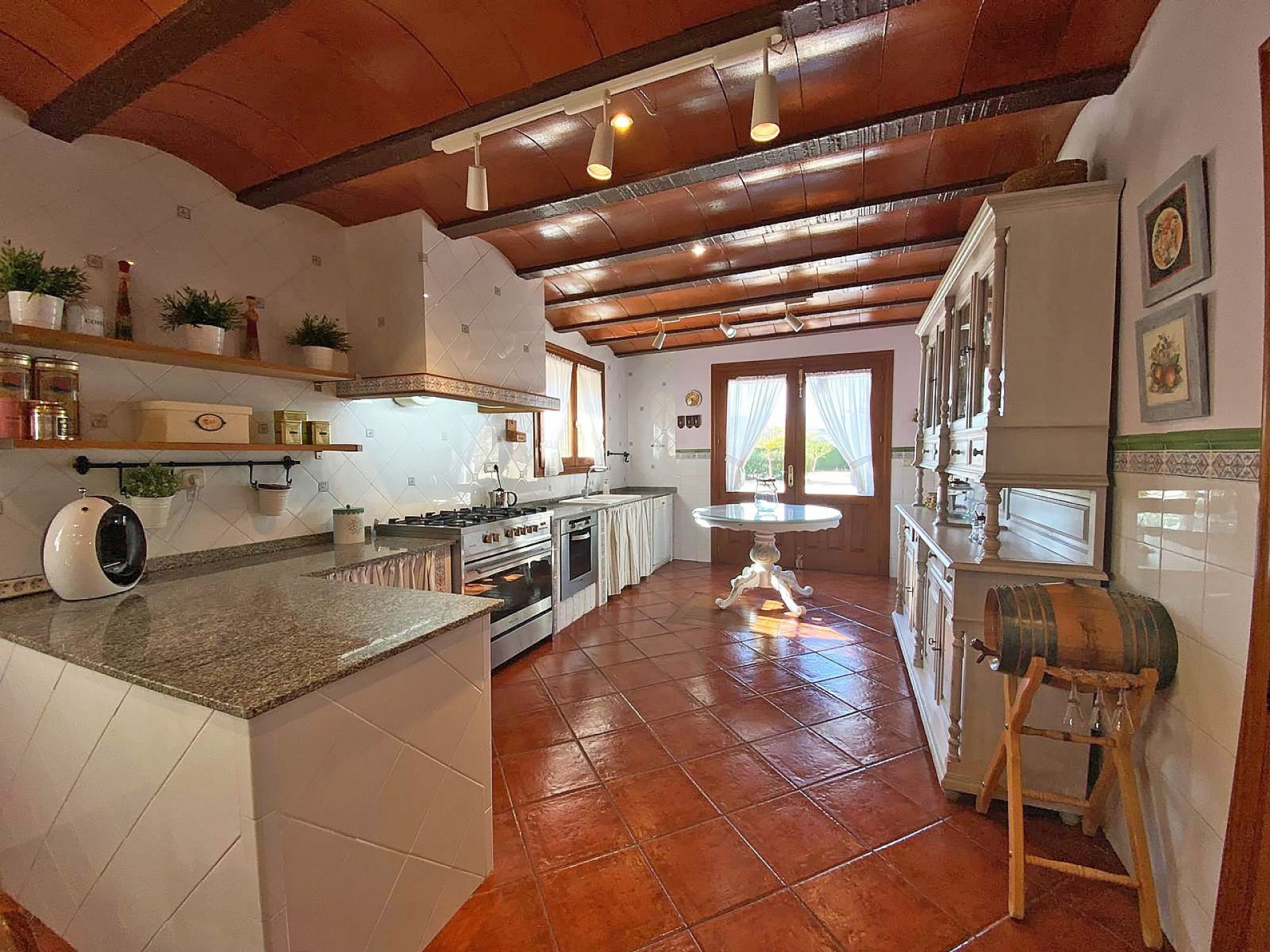 Resale - 4 Bedroom 3 Bathroom Country house in Culebron -  - Alicante