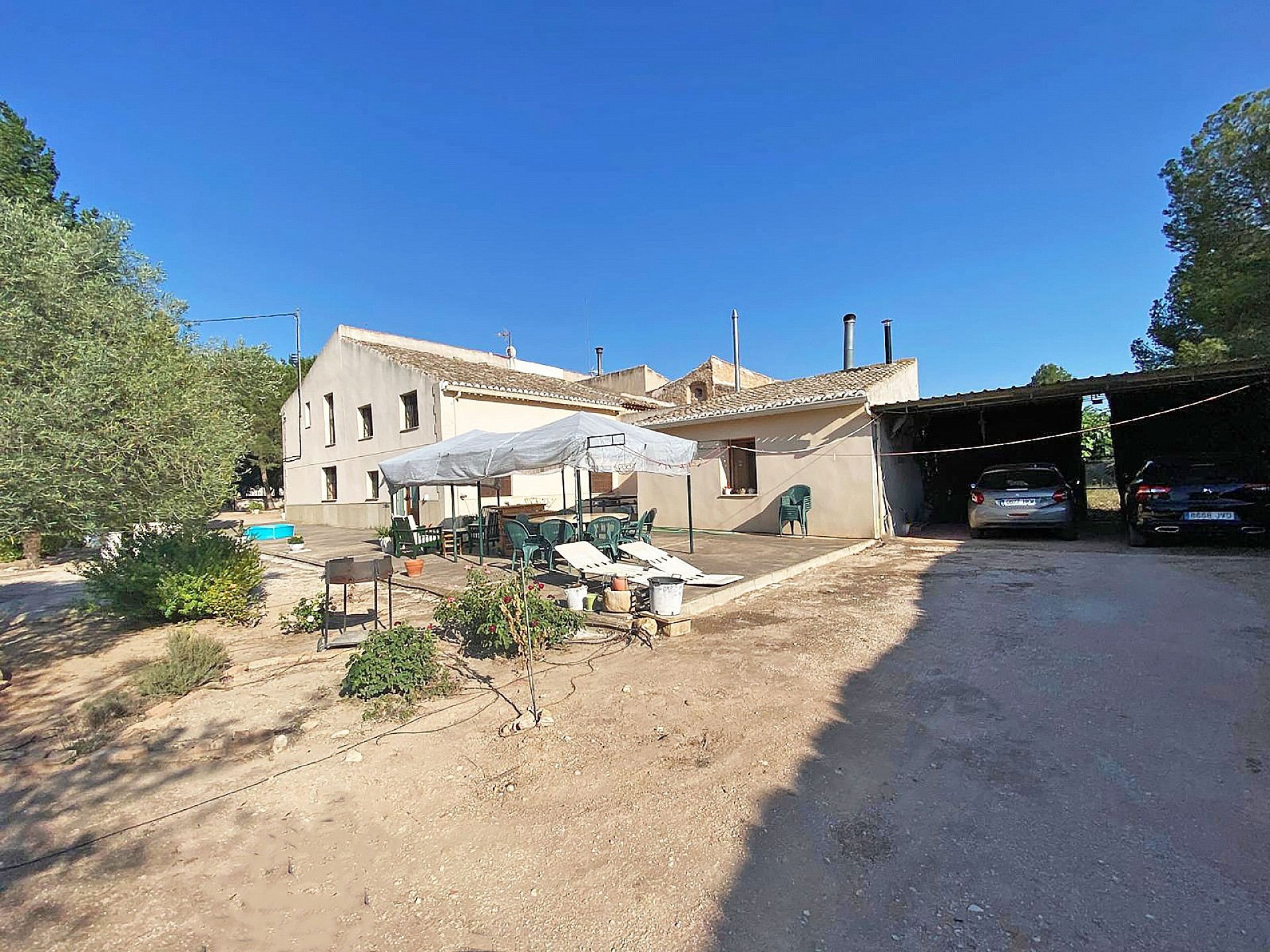 Resale - 4 Bedroom 3 Bathroom Country house in Culebron -  - Alicante
