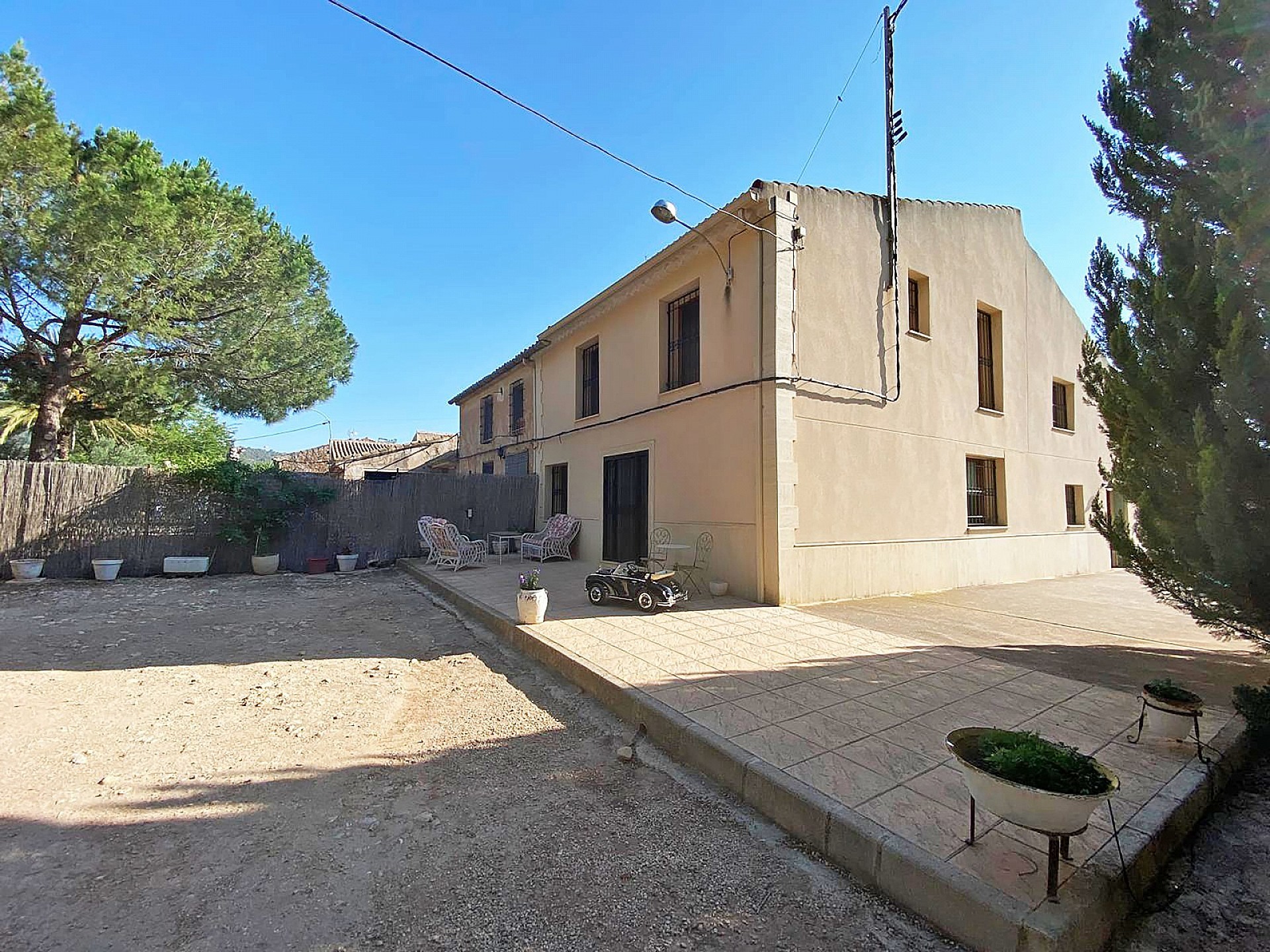 Resale - 4 Bedroom 3 Bathroom Country house in Culebron -  - Alicante
