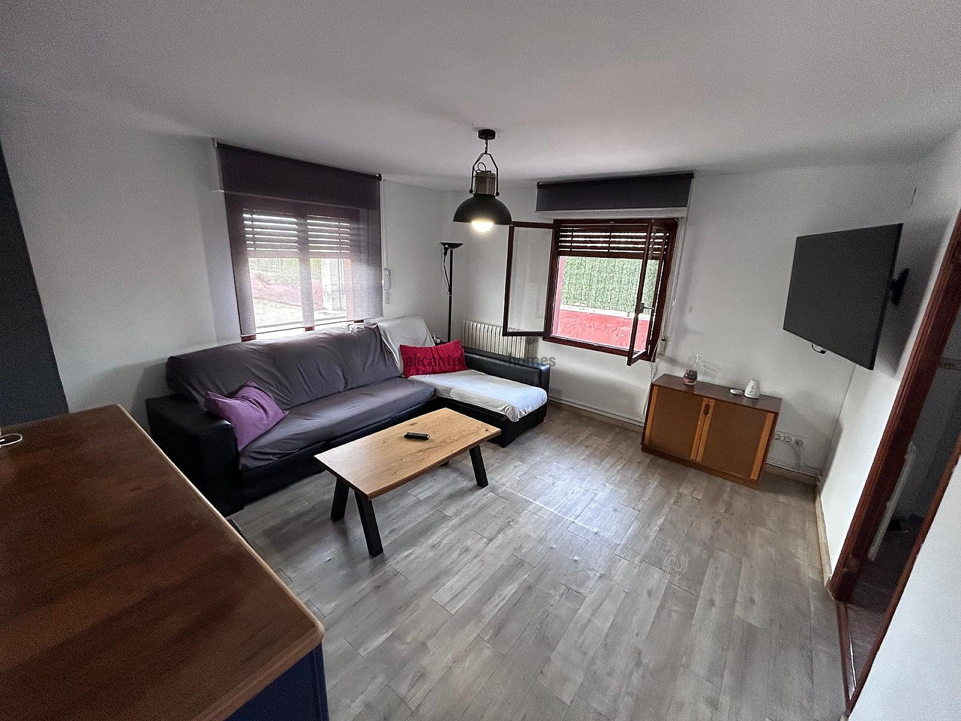 Resale - 6 Bedroom 2 Bathroom Villa in Monóvar -  - Alicante