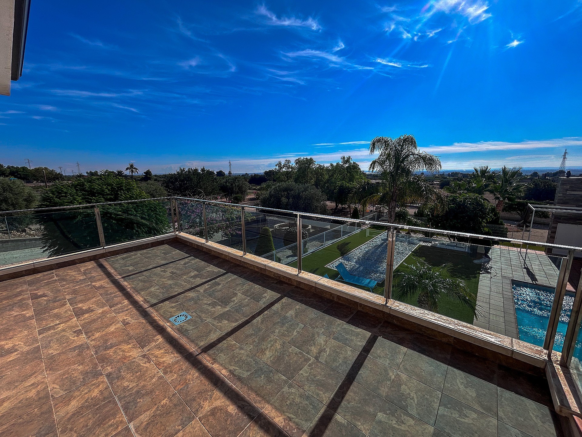 Resale - 8 Bedroom 7 Bathroom Villa in Crevillente -  - Alicante