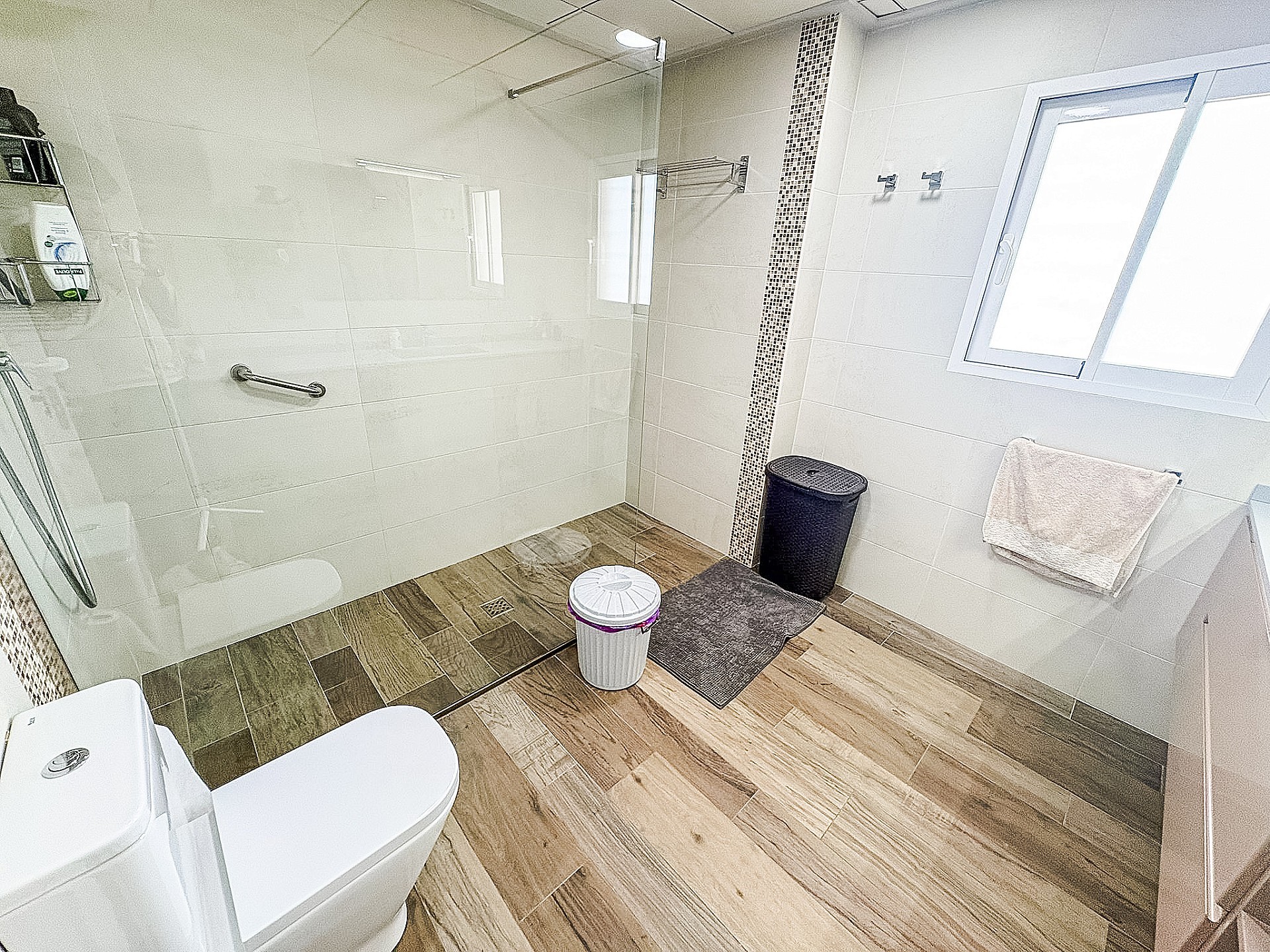 Resale - 8 Bedroom 7 Bathroom Villa in Crevillente -  - Alicante