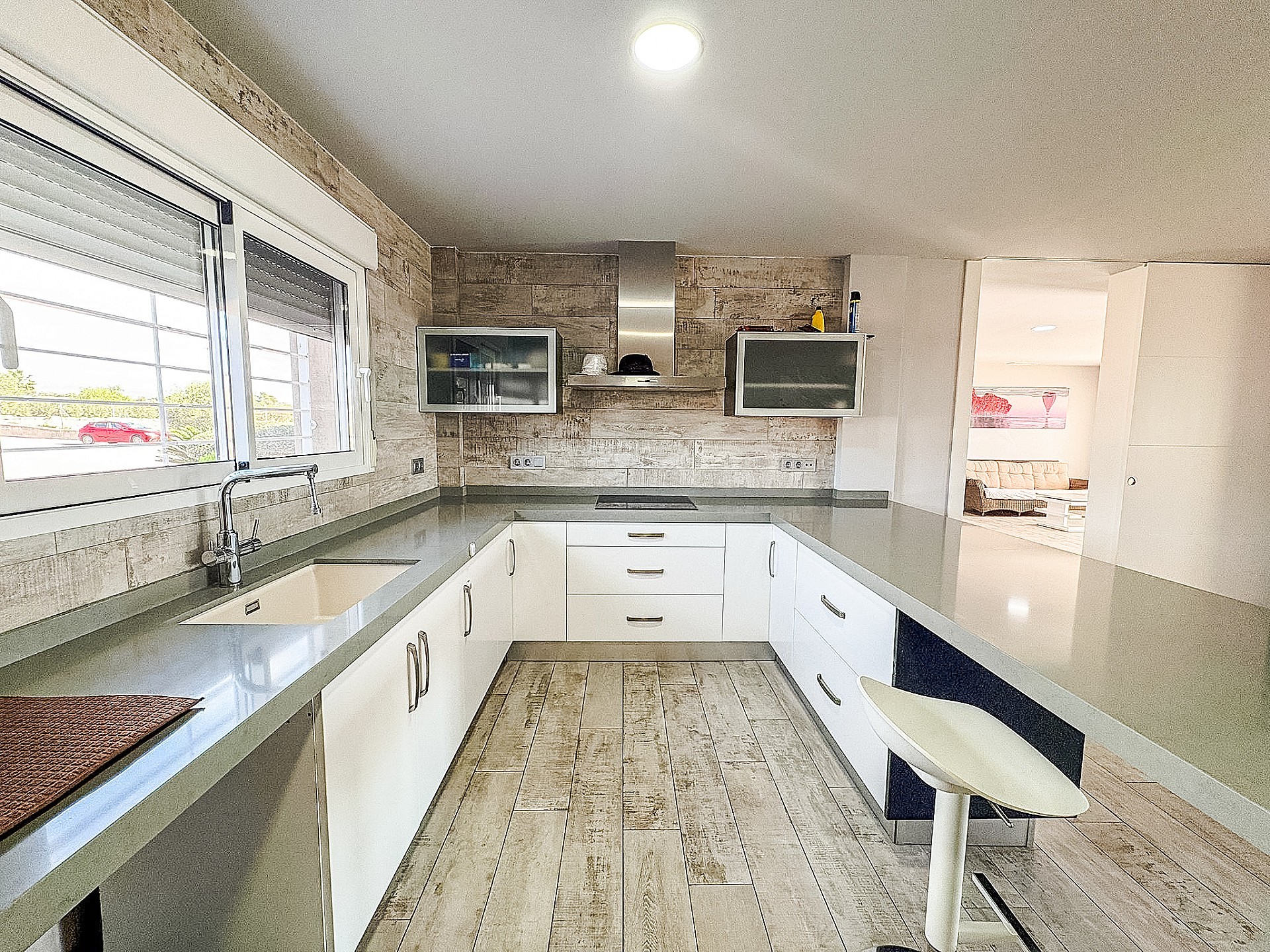 Resale - 8 Bedroom 7 Bathroom Villa in Crevillente -  - Alicante