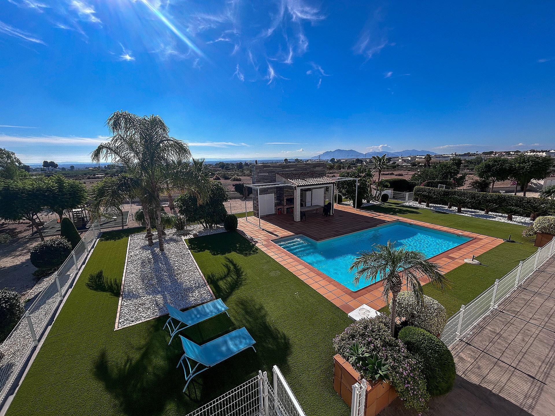 Resale - 8 Bedroom 7 Bathroom Villa in Crevillente -  - Alicante