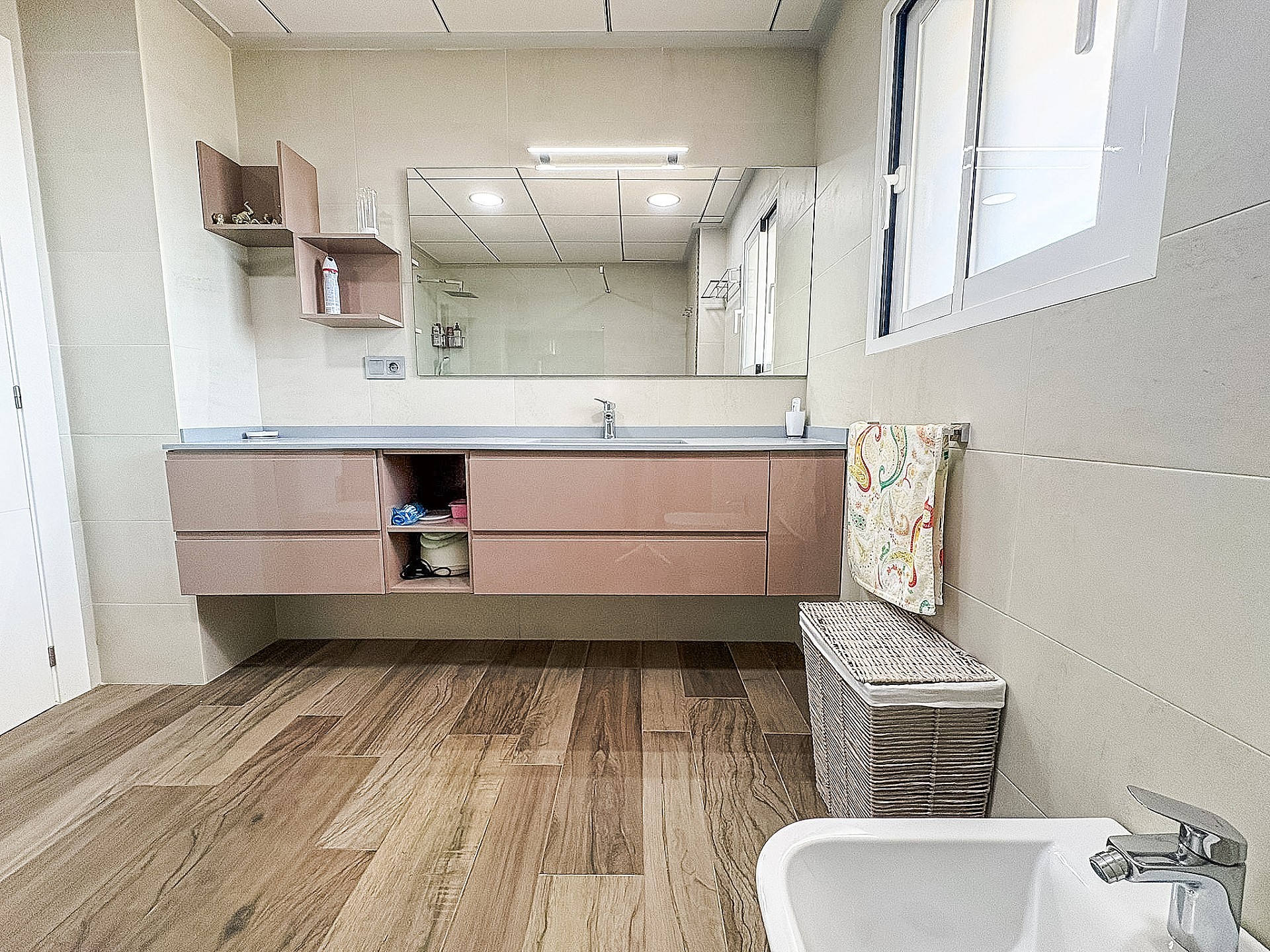 Resale - 8 Bedroom 7 Bathroom Villa in Crevillente -  - Alicante