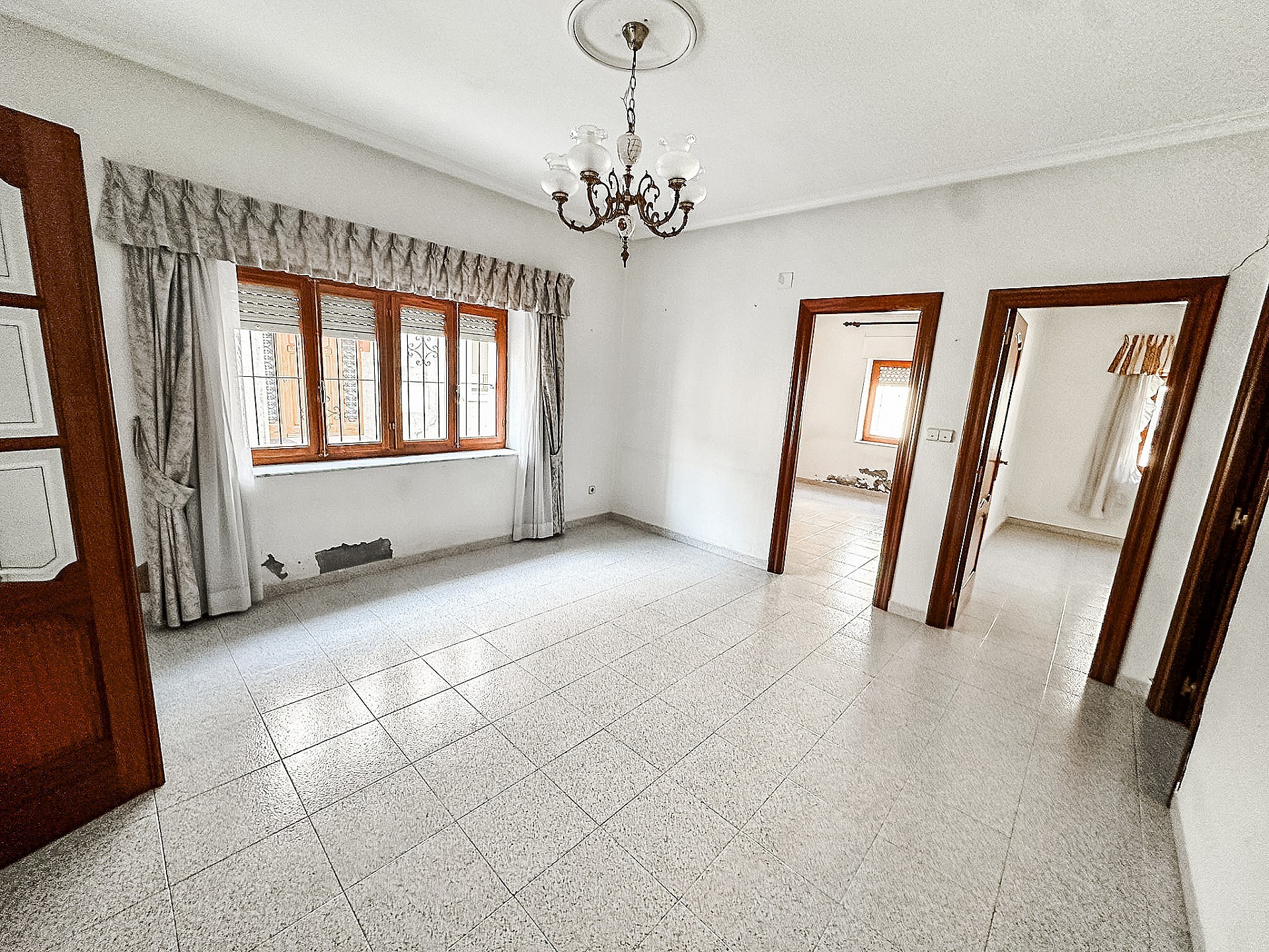 Resale - 3 Bedroom 2 Bathroom Townhouse in Pinoso -  - Alicante