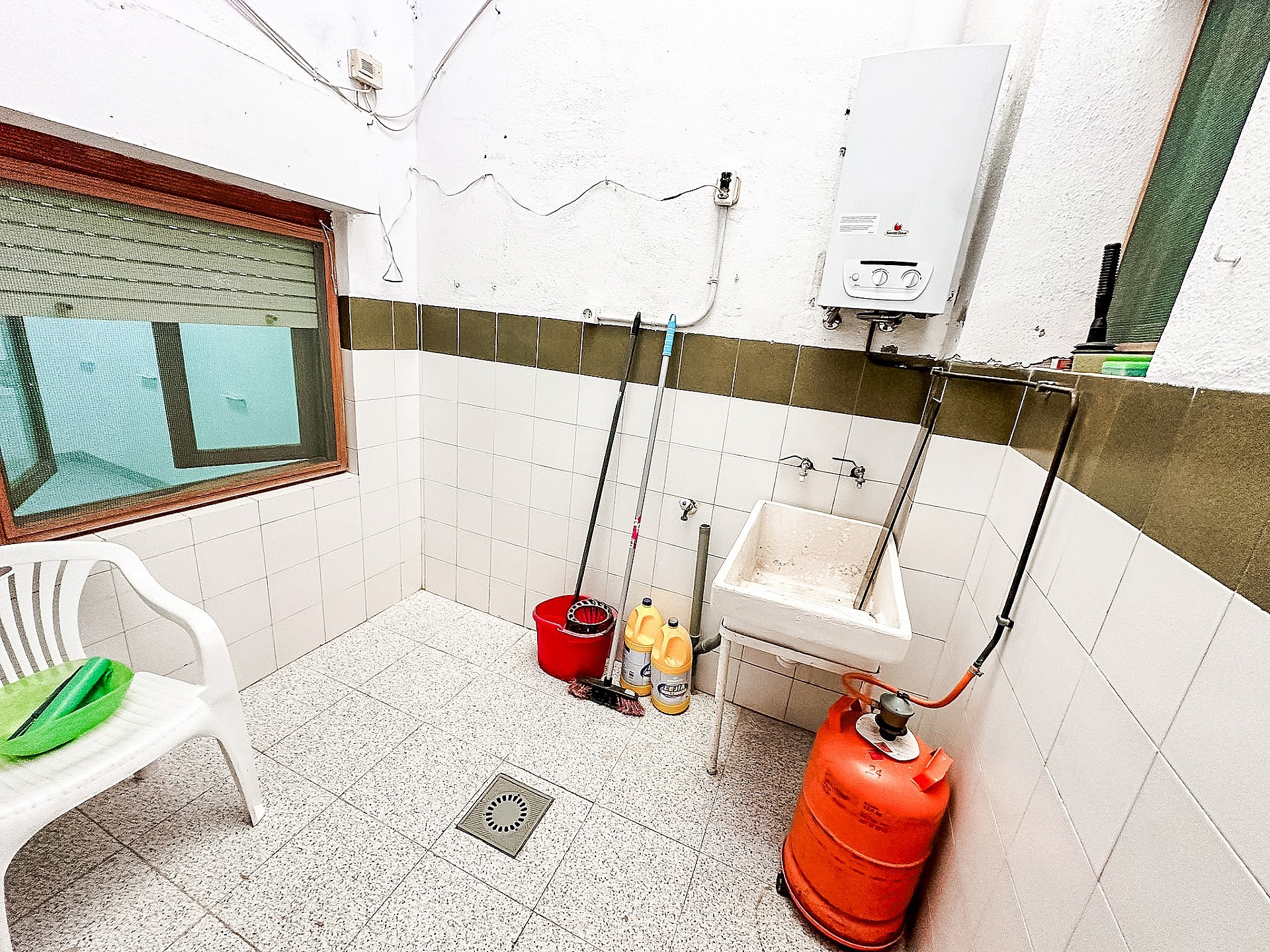 Resale - 3 Bedroom 2 Bathroom Townhouse in Pinoso -  - Alicante