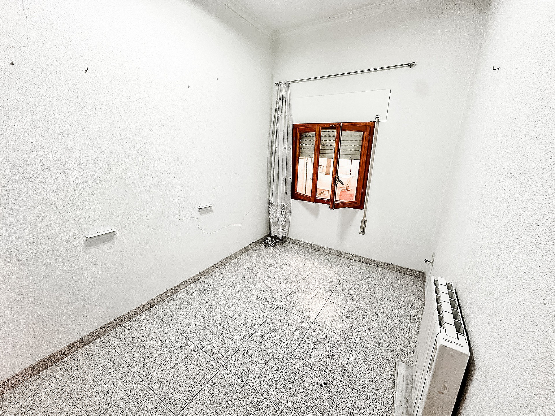 Resale - 3 Bedroom 2 Bathroom Townhouse in Pinoso -  - Alicante