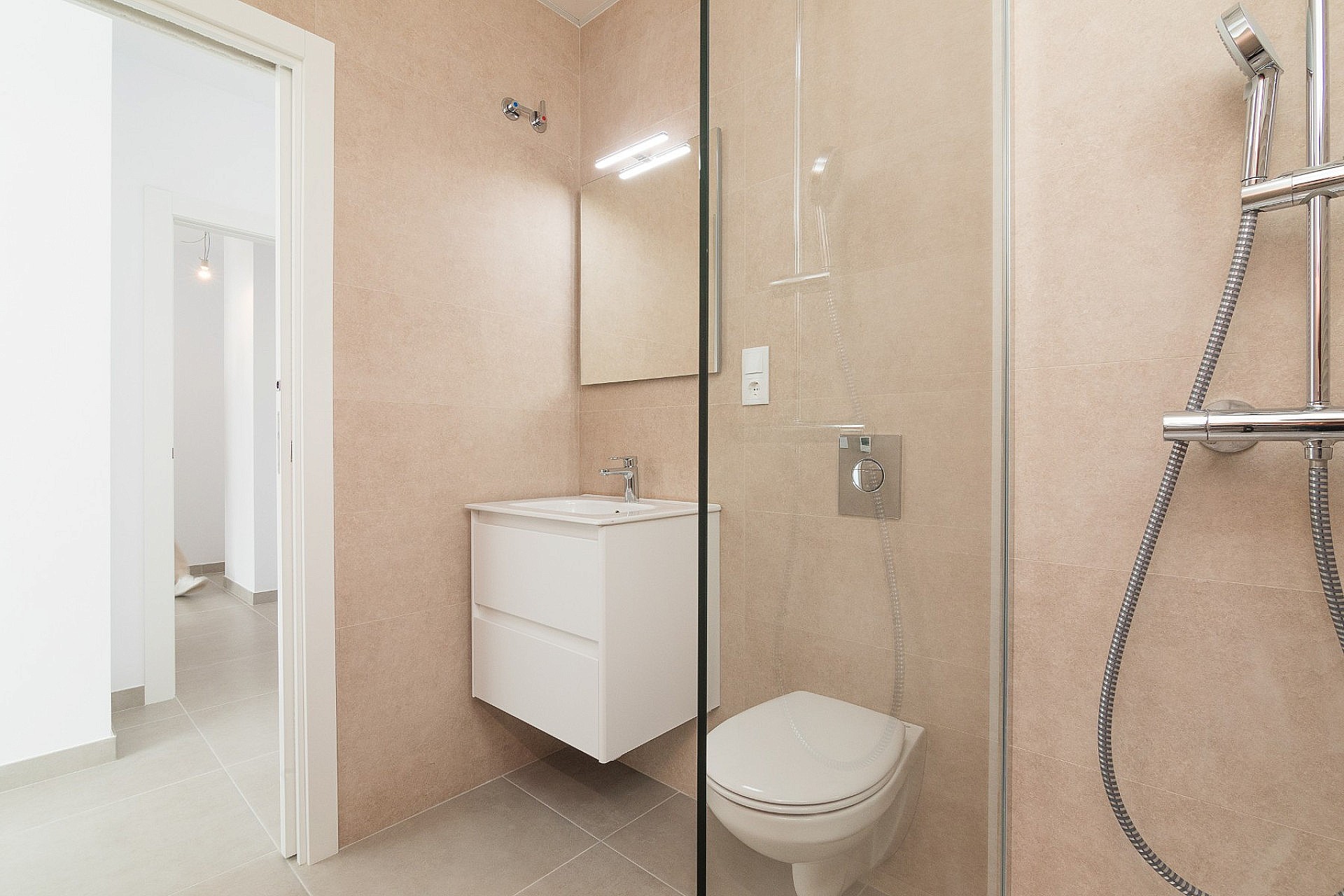 Resale - 3 Bedroom 2 Bathroom Villa in Polop -  - Alicante