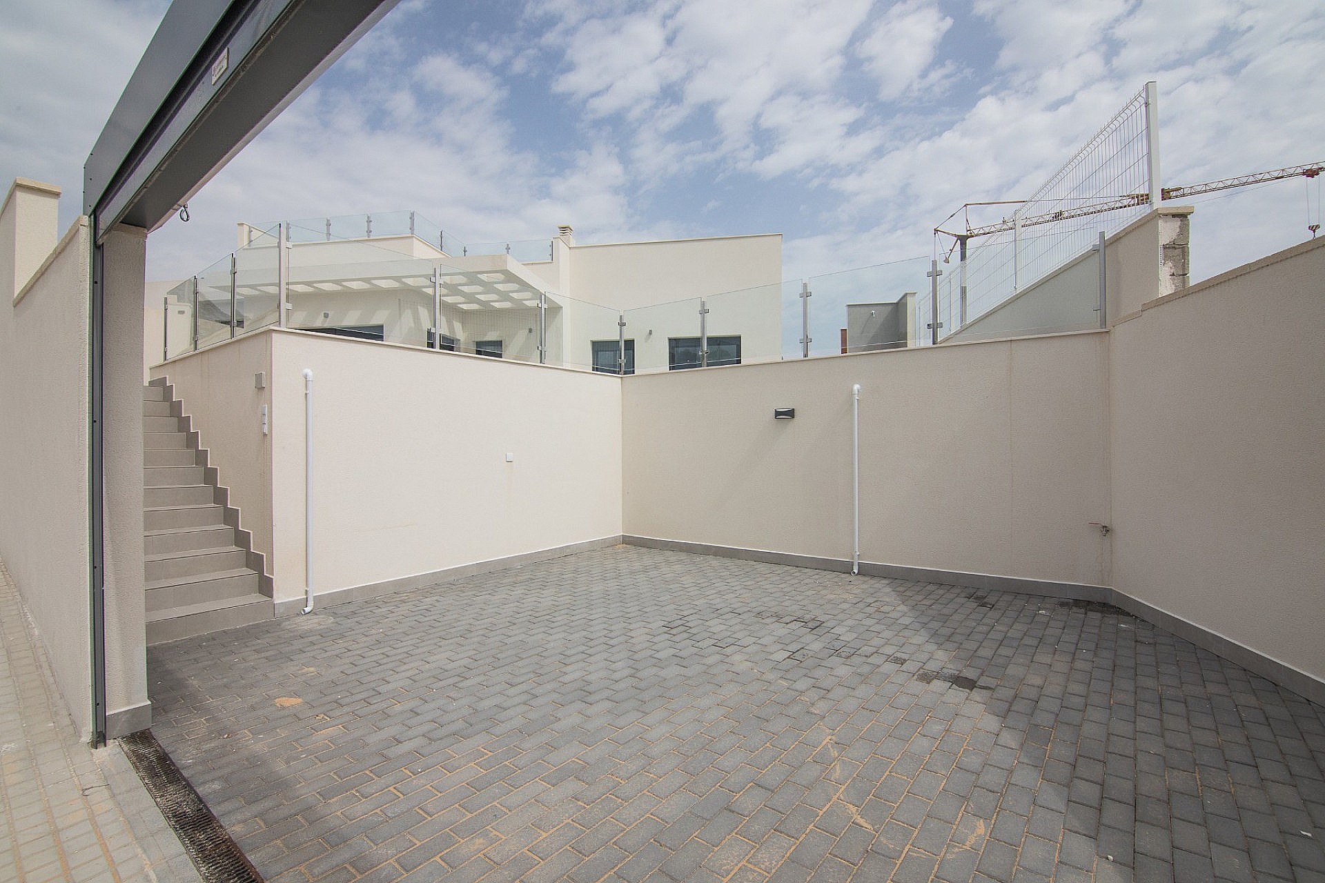Resale - 3 Bedroom 2 Bathroom Villa in Polop -  - Alicante