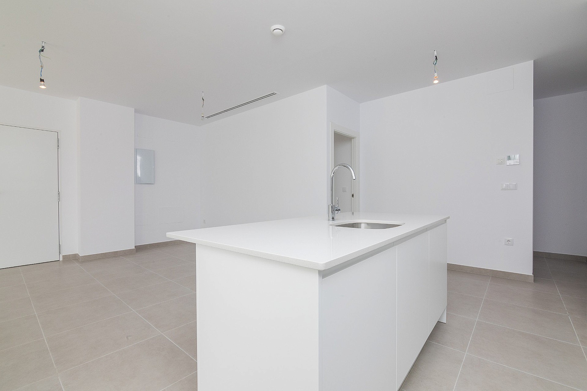 Resale - 3 Bedroom 2 Bathroom Villa in Polop -  - Alicante