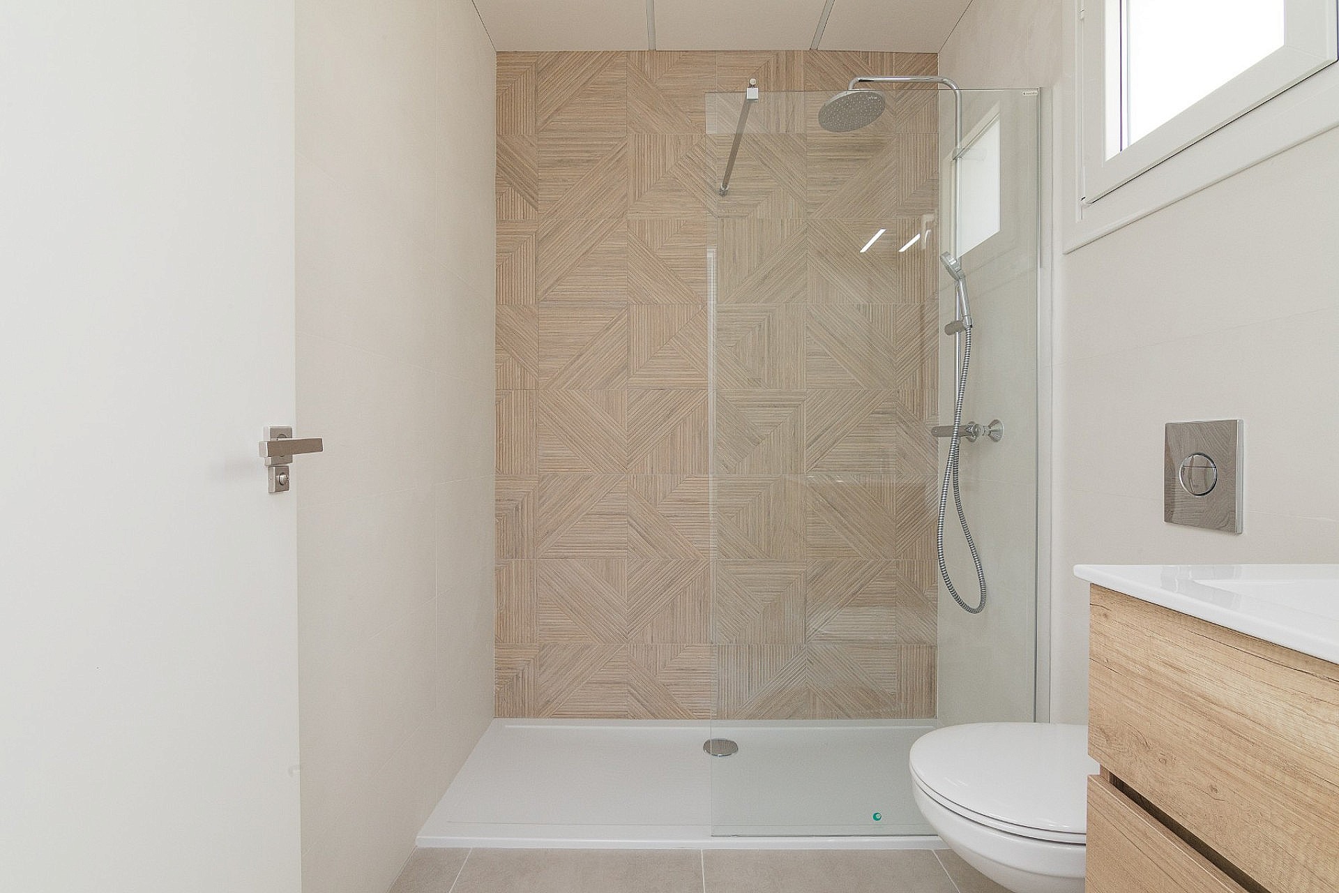 Resale - 3 Bedroom 2 Bathroom Villa in Polop -  - Alicante