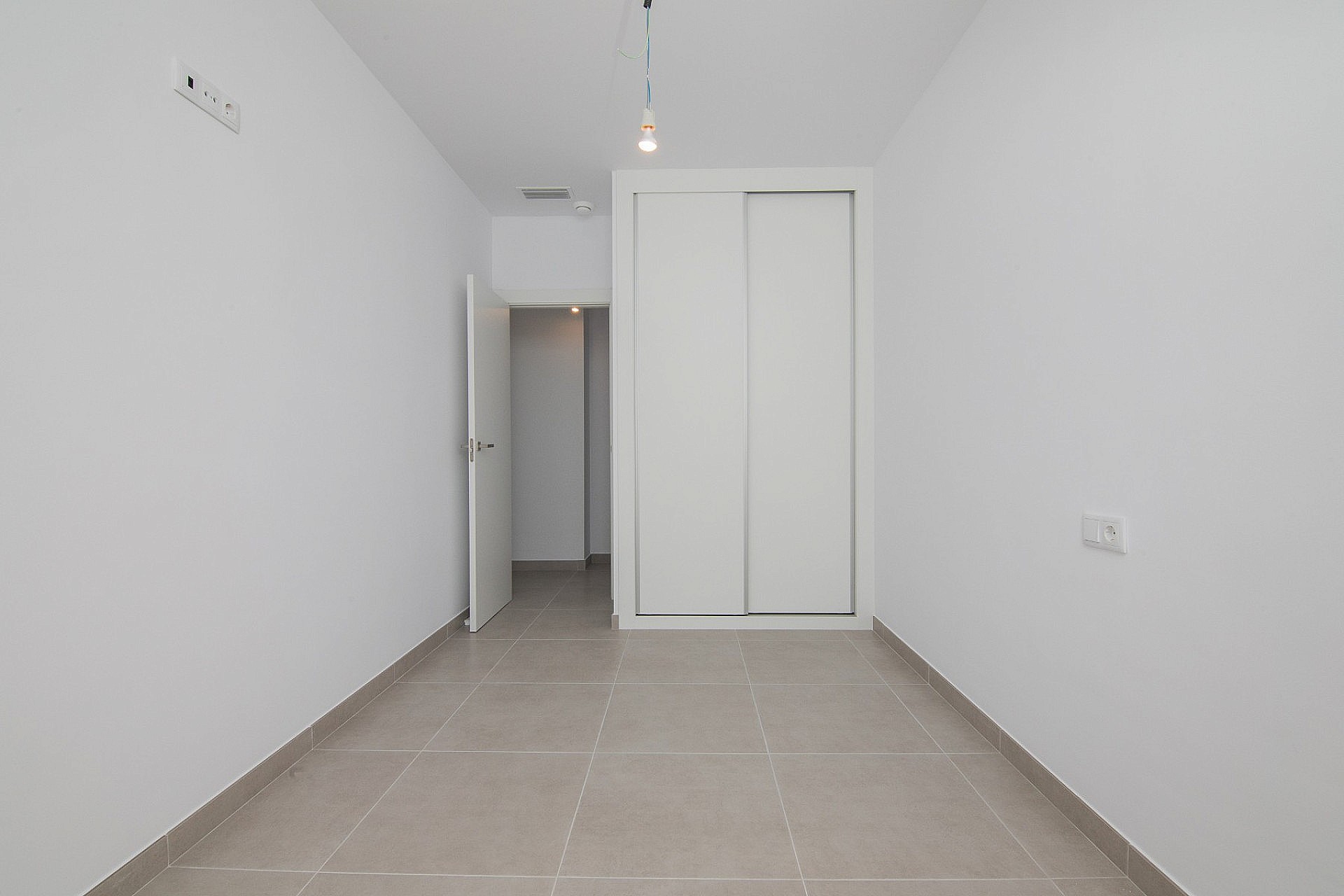 Resale - 3 Bedroom 2 Bathroom Villa in Polop -  - Alicante