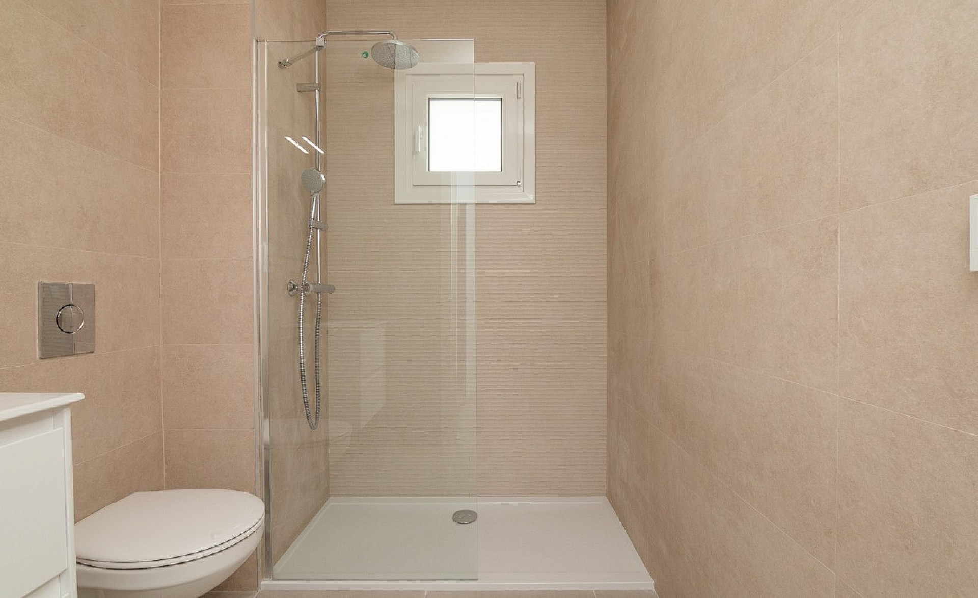 Resale - 3 Bedroom 2 Bathroom Villa in Polop -  - Alicante