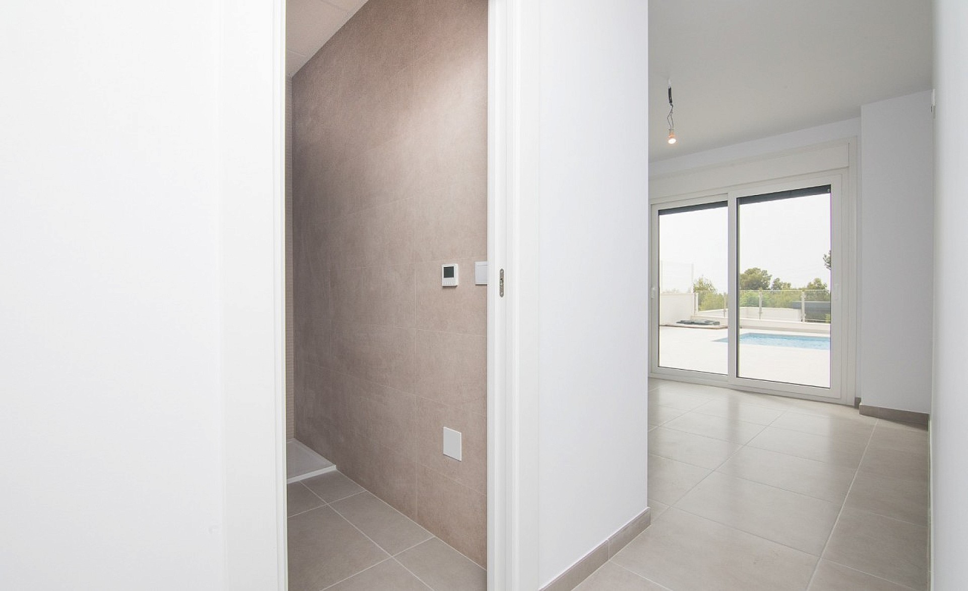 Resale - 3 Bedroom 2 Bathroom Villa in Polop -  - Alicante