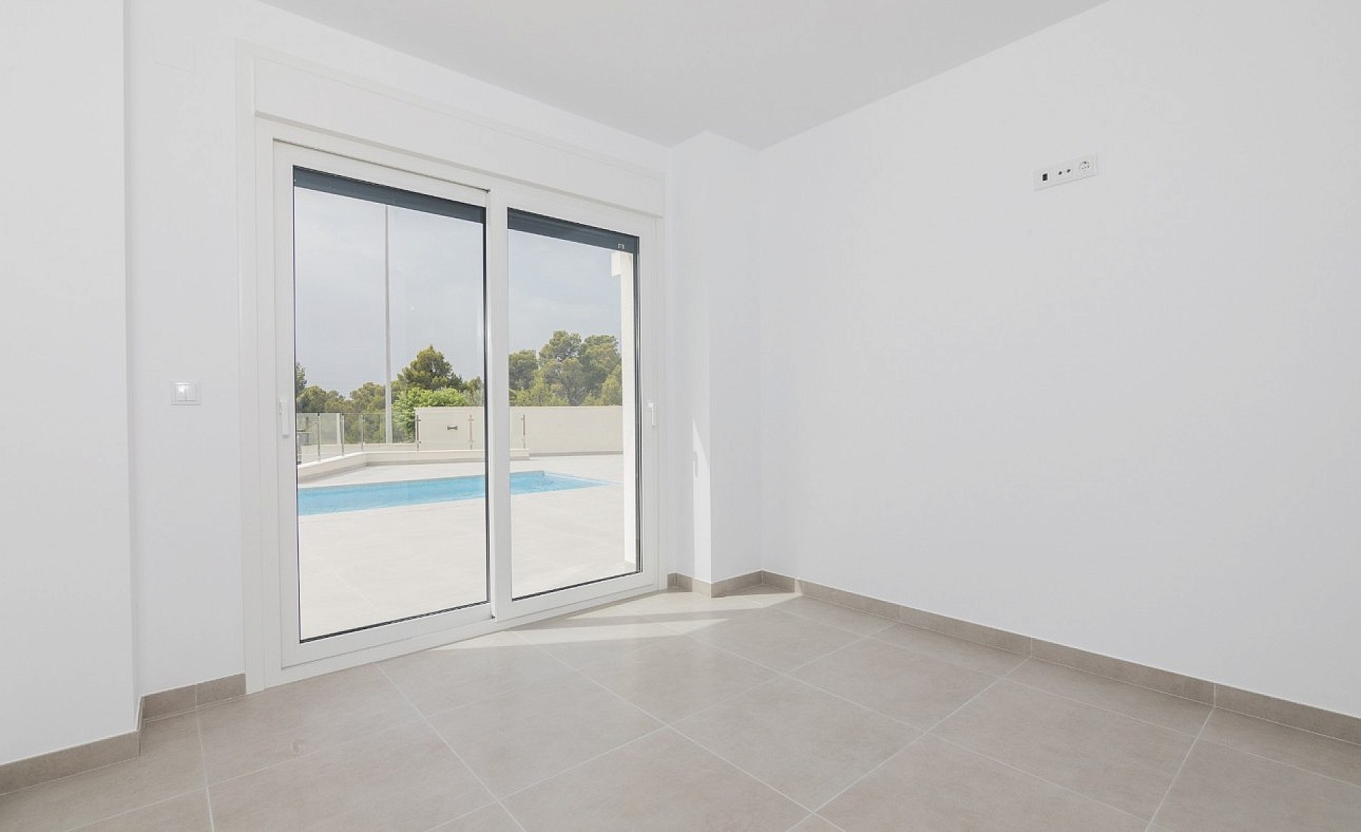 Resale - 3 Bedroom 2 Bathroom Villa in Polop -  - Alicante