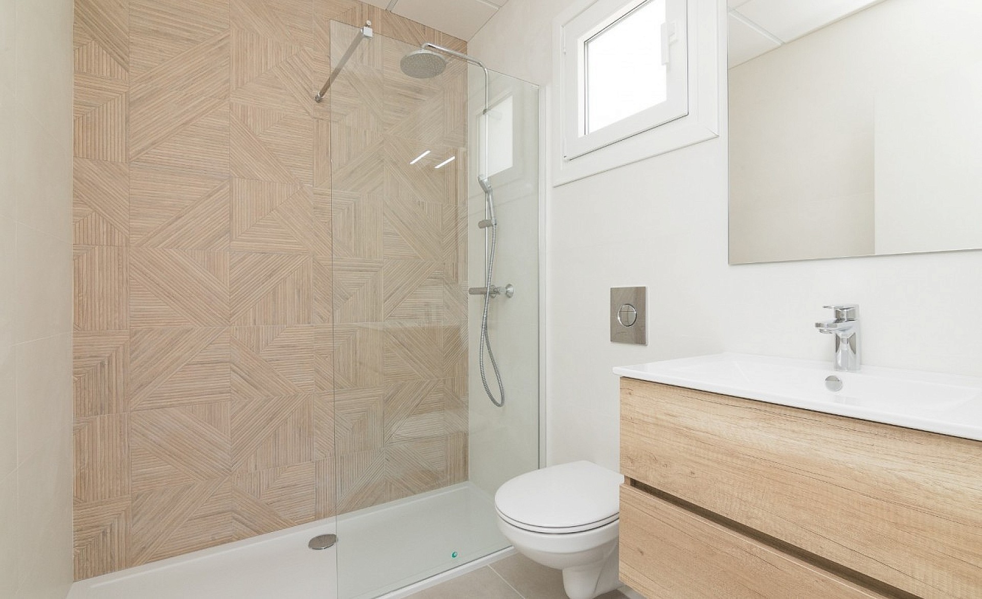 Resale - 3 Bedroom 2 Bathroom Villa in Polop -  - Alicante