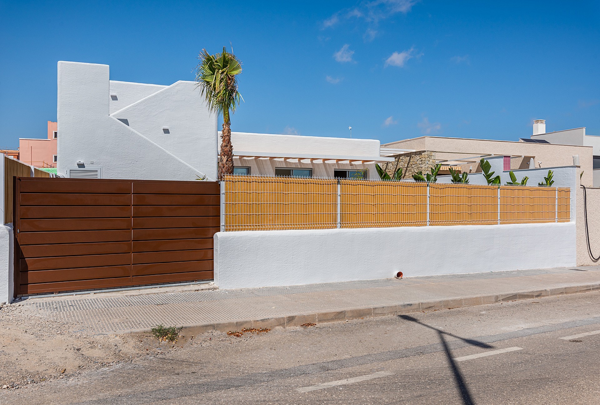 Resale - 3 Bedroom 2 Bathroom Villa in Benijófar -  - Alicante