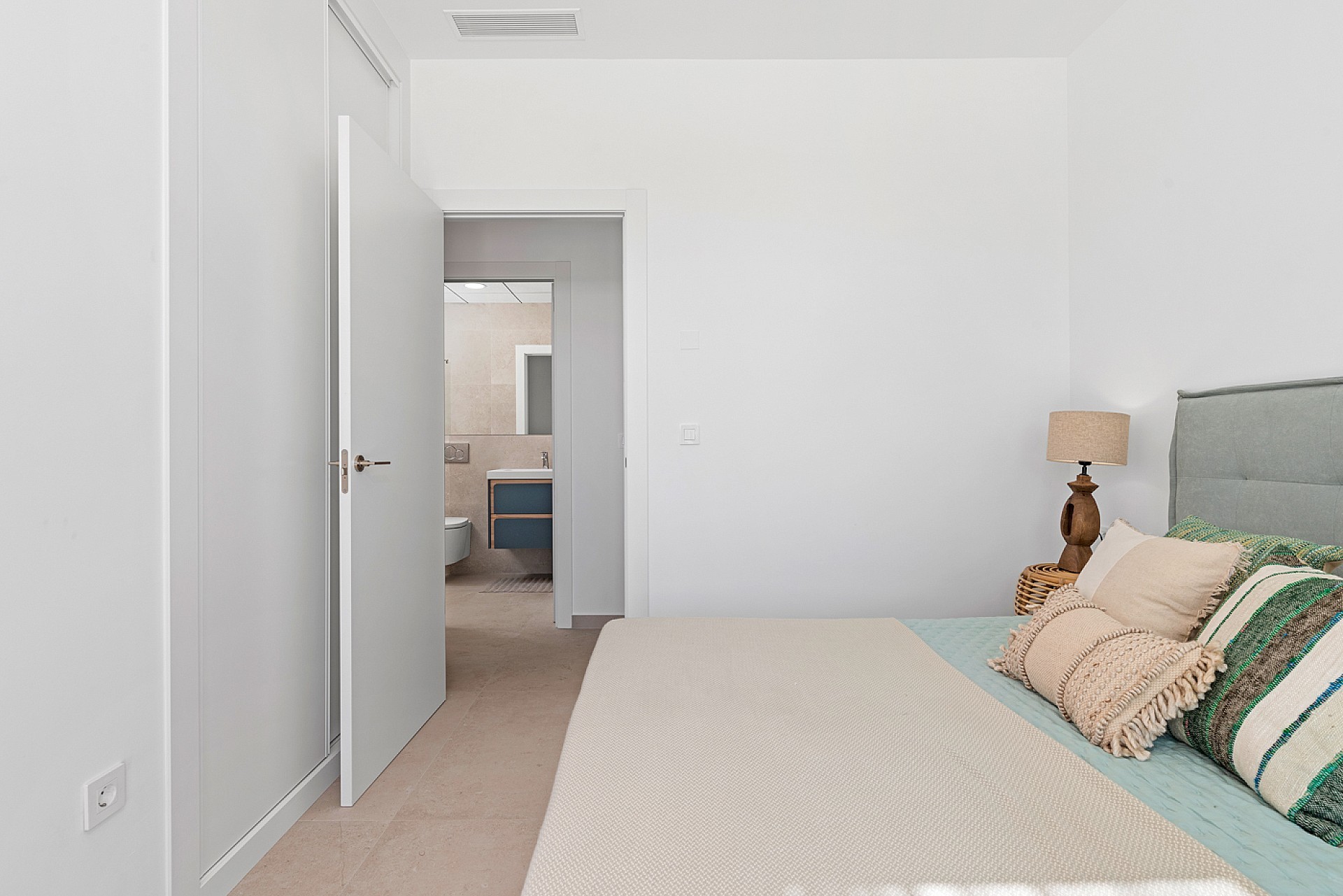 Resale - 3 Bedroom 2 Bathroom Villa in Benijófar -  - Alicante