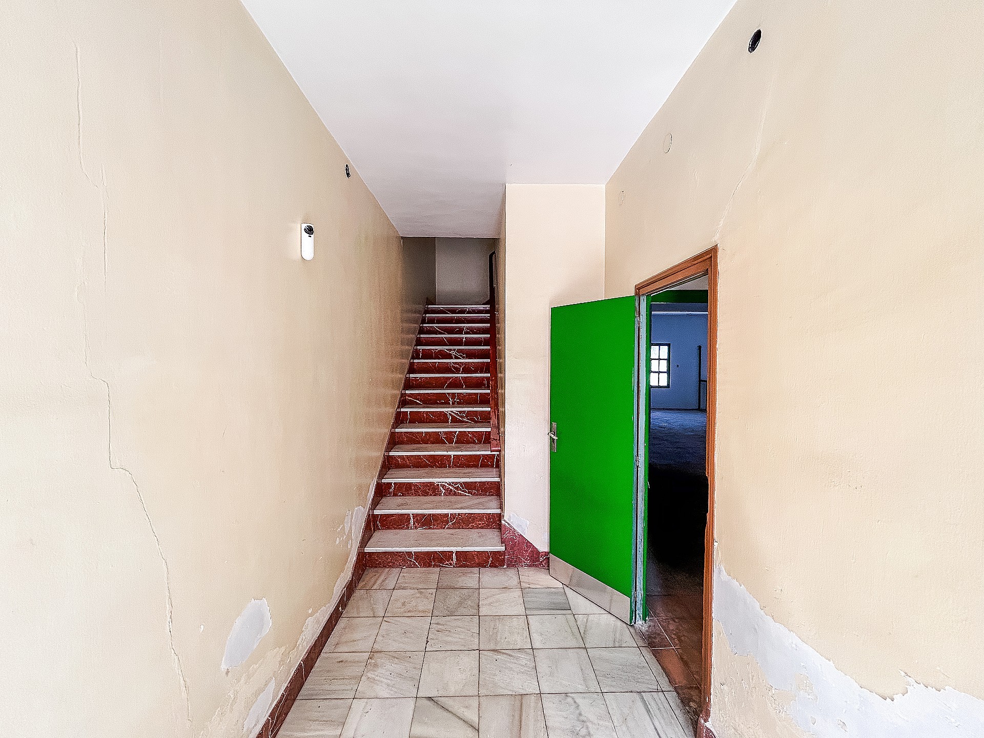 Resale - 6 Bedroom 2 Bathroom Restoration Project in Petrer -  - Alicante